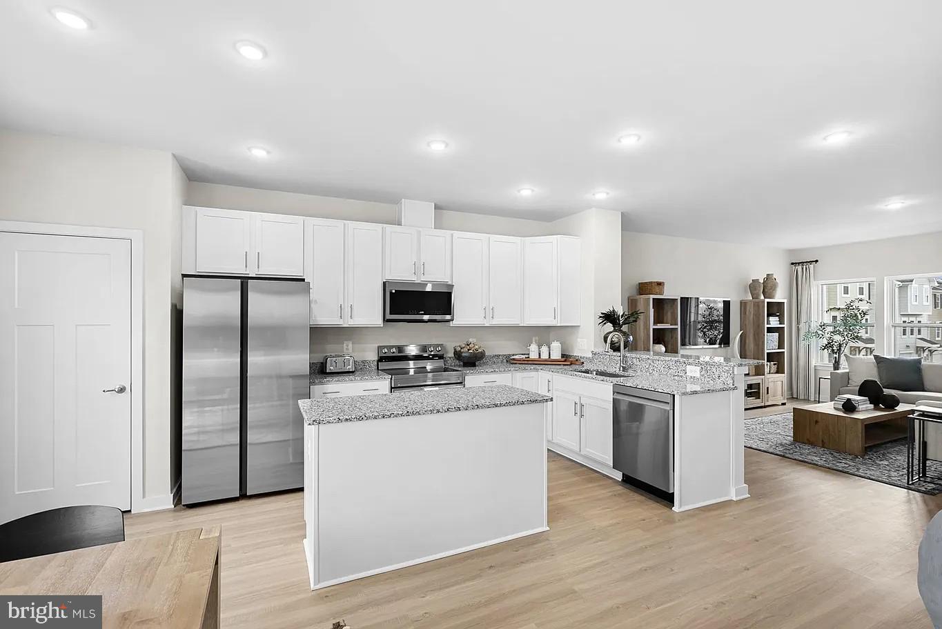 SOUTH BROOK - Residential