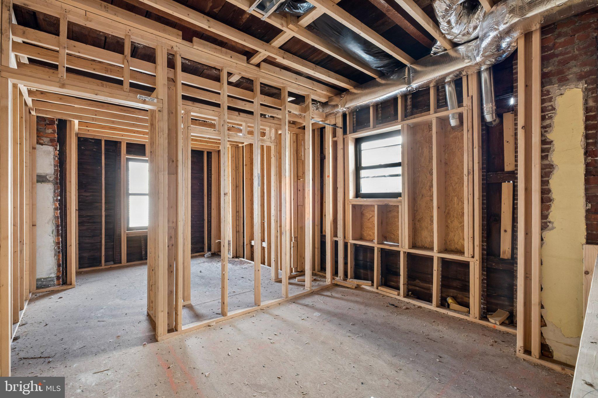 STRAWBERRY MANSION - Residential Income