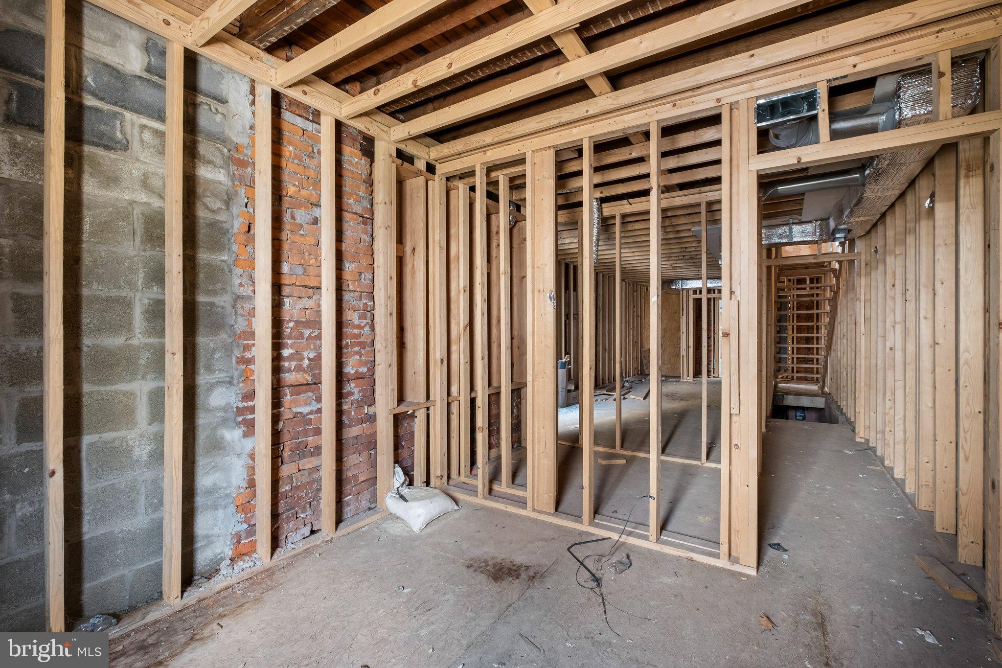 STRAWBERRY MANSION - Residential Income