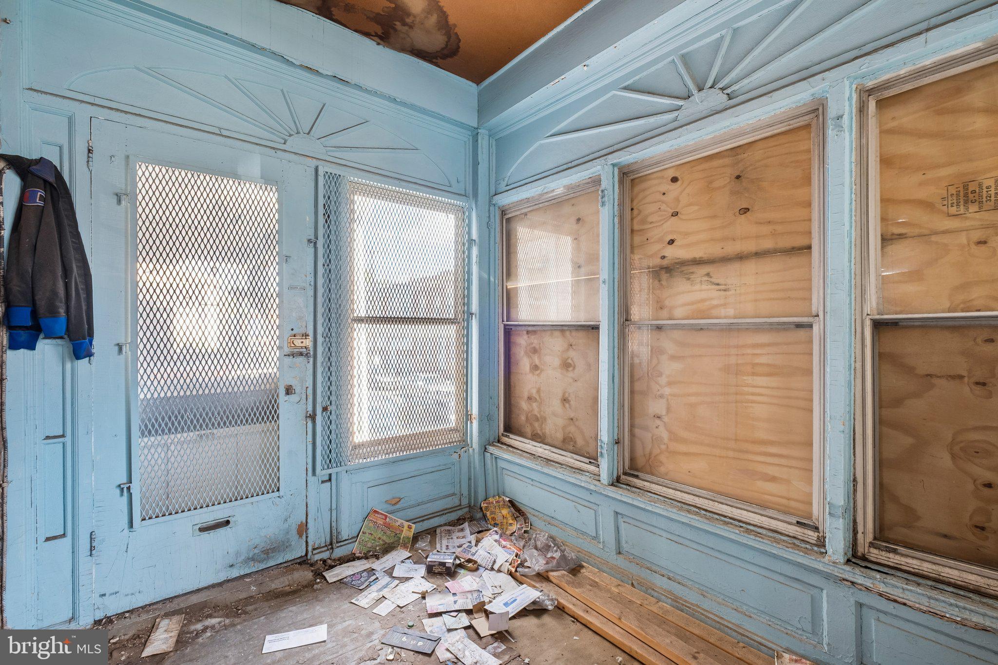 STRAWBERRY MANSION - Residential Income
