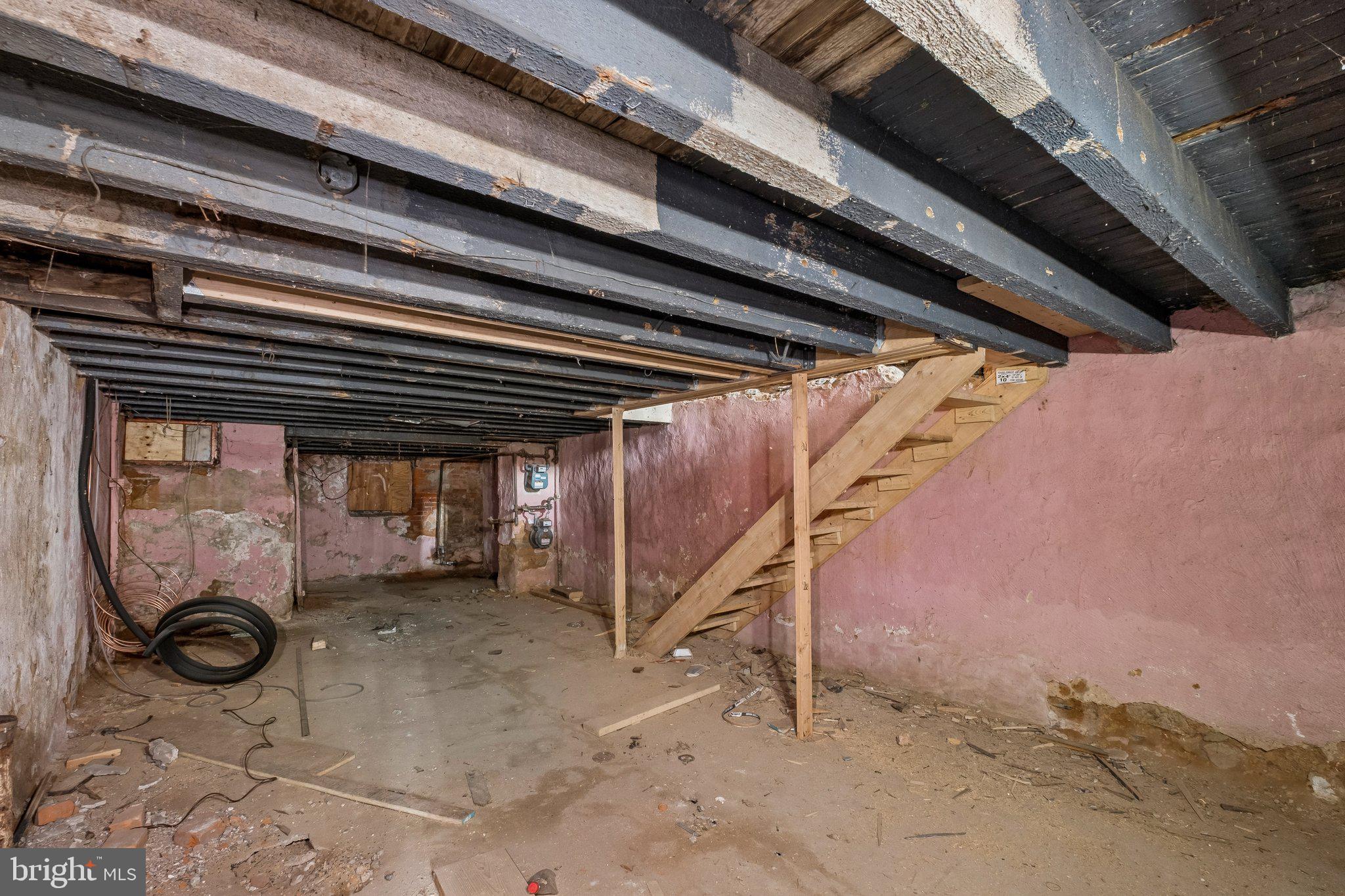 STRAWBERRY MANSION - Residential Income