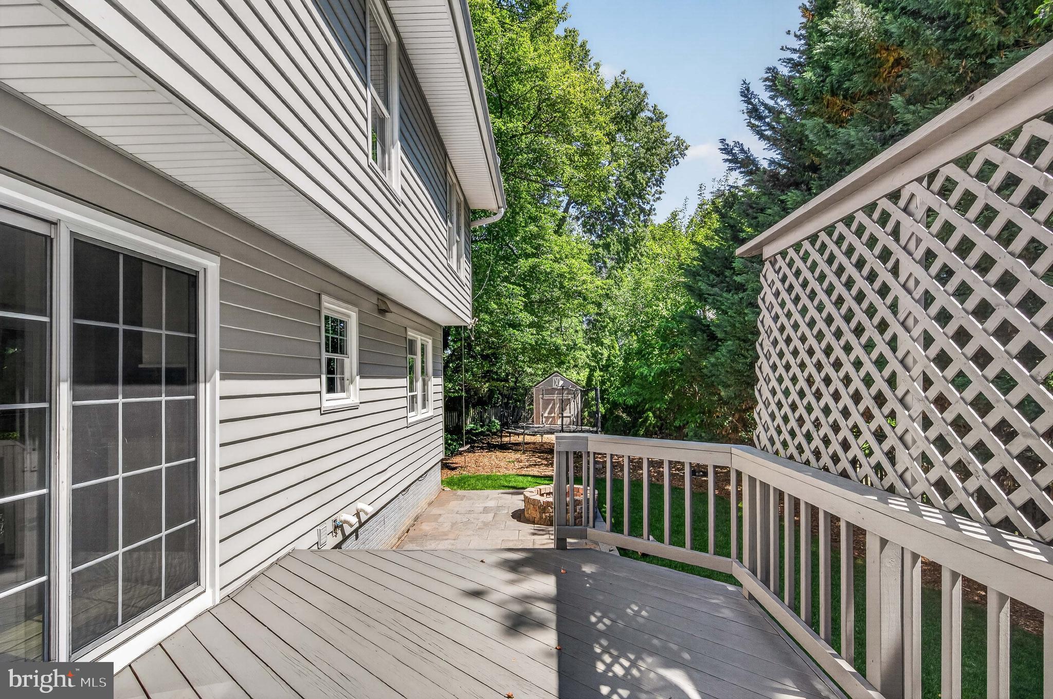 CRESTBROOK - Residential