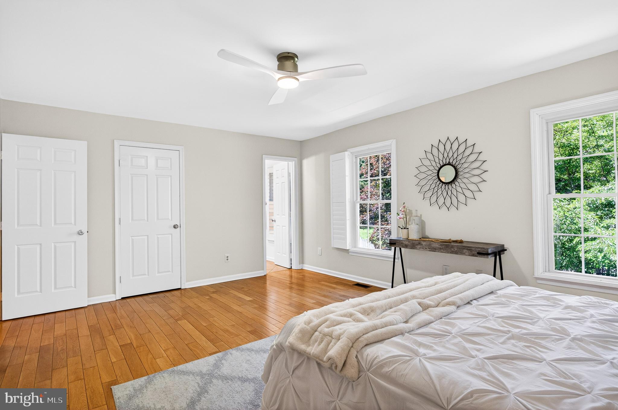 CRESTBROOK - Residential