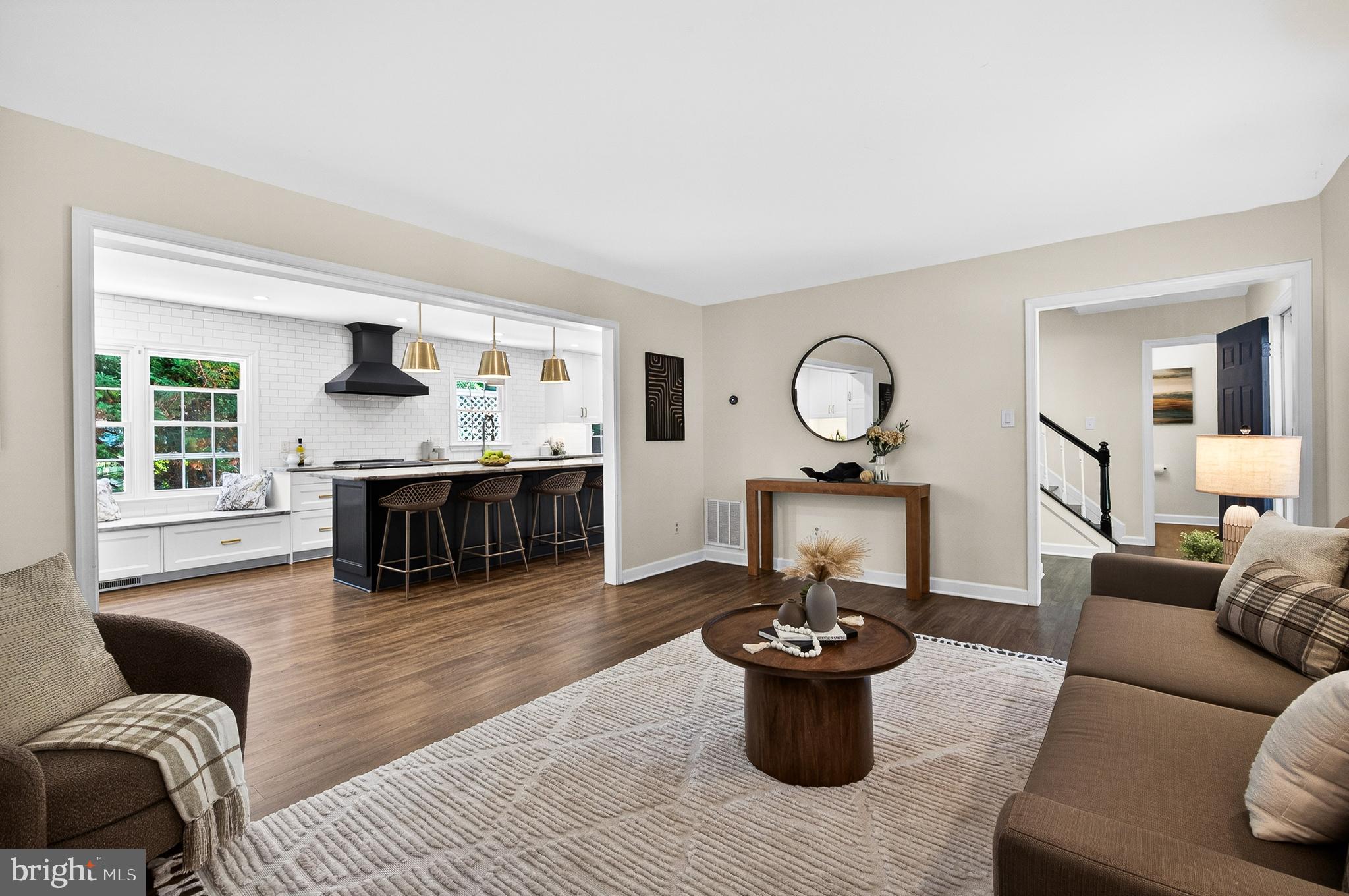 CRESTBROOK - Residential
