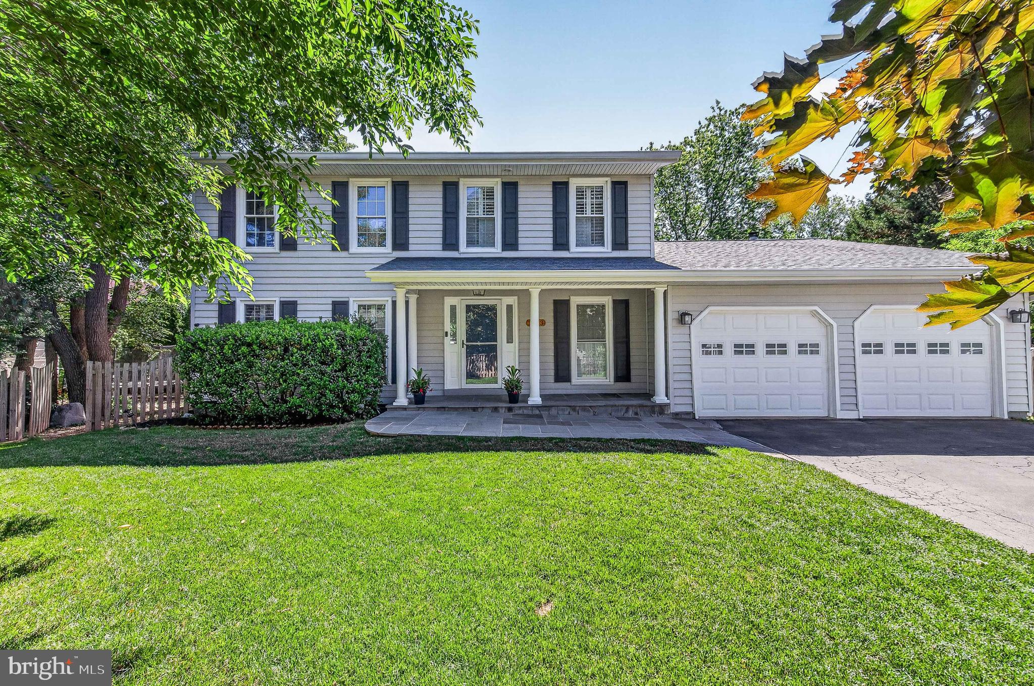 CRESTBROOK - Residential