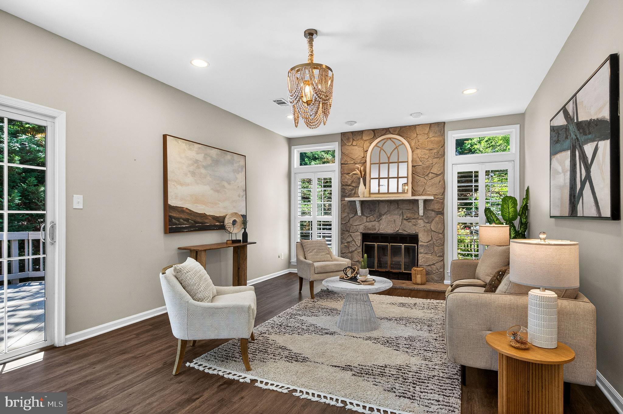 CRESTBROOK - Residential