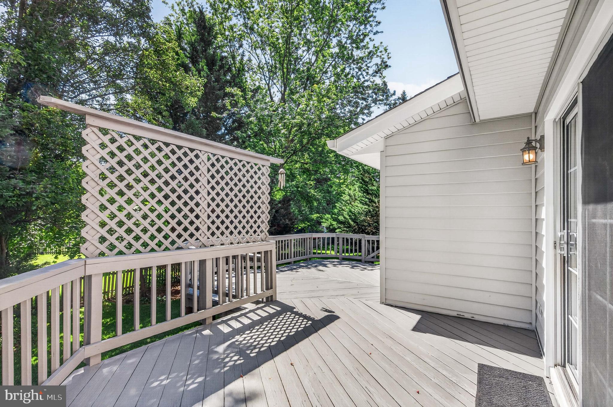 CRESTBROOK - Residential