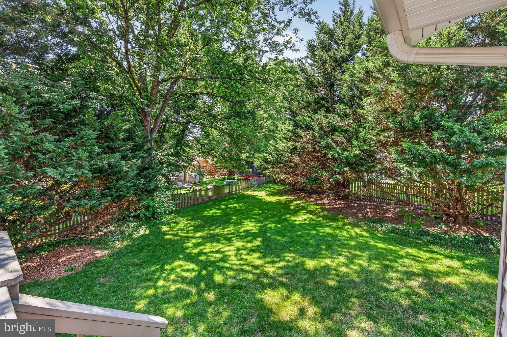 CRESTBROOK - Residential