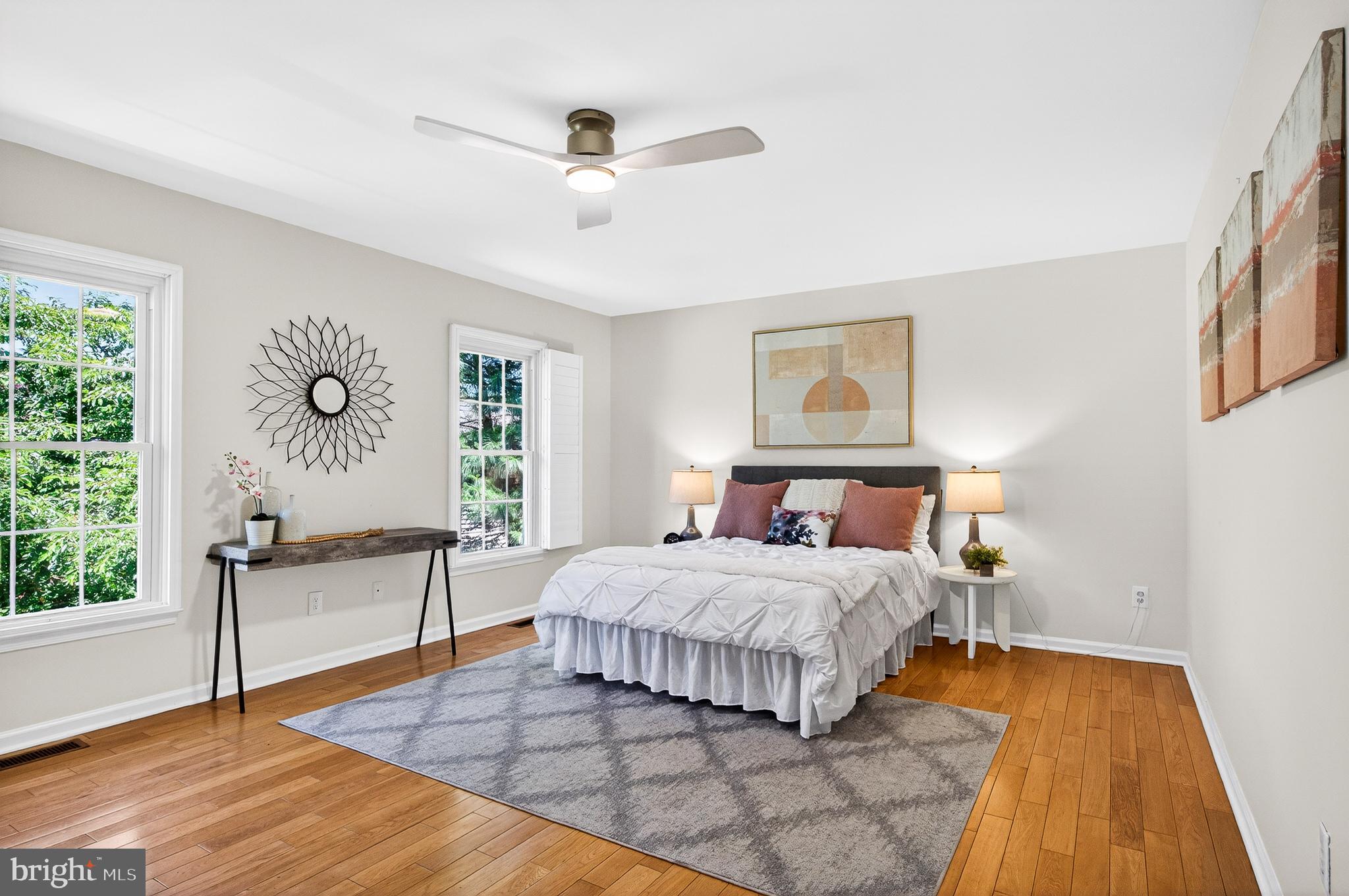 CRESTBROOK - Residential