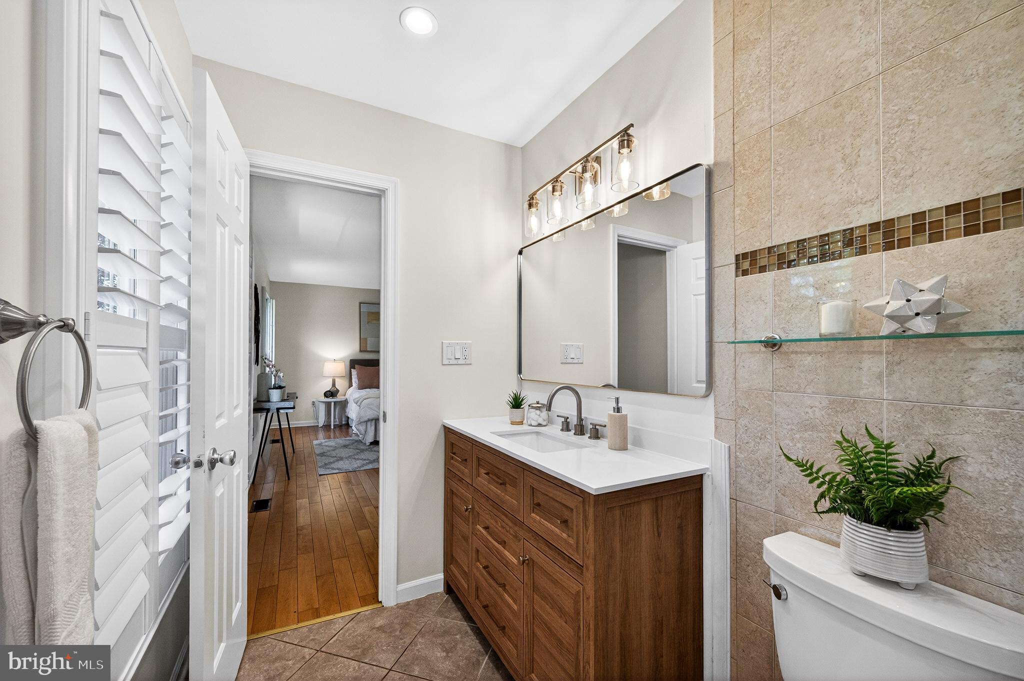 CRESTBROOK - Residential