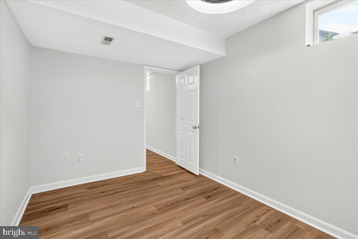 NEW MARKET WEST - Residential