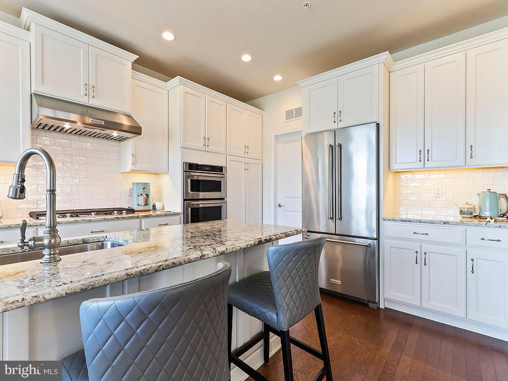 REGENCY AT HILLTOWN - Residential