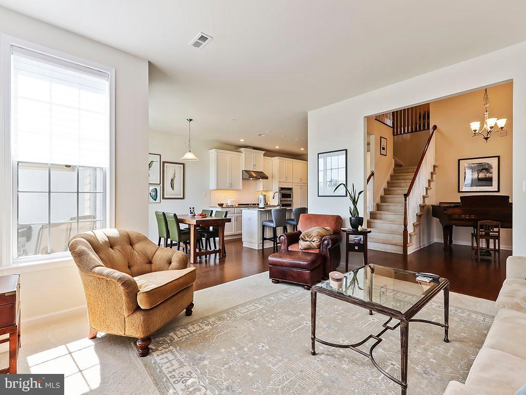 REGENCY AT HILLTOWN - Residential
