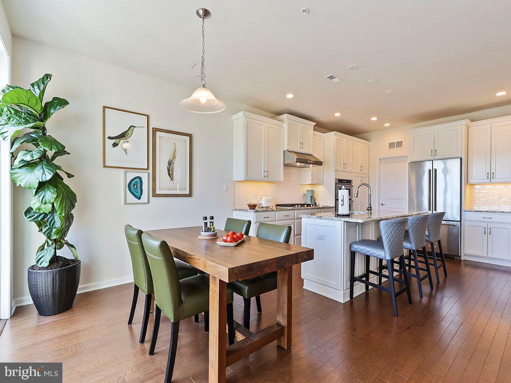 REGENCY AT HILLTOWN - Residential