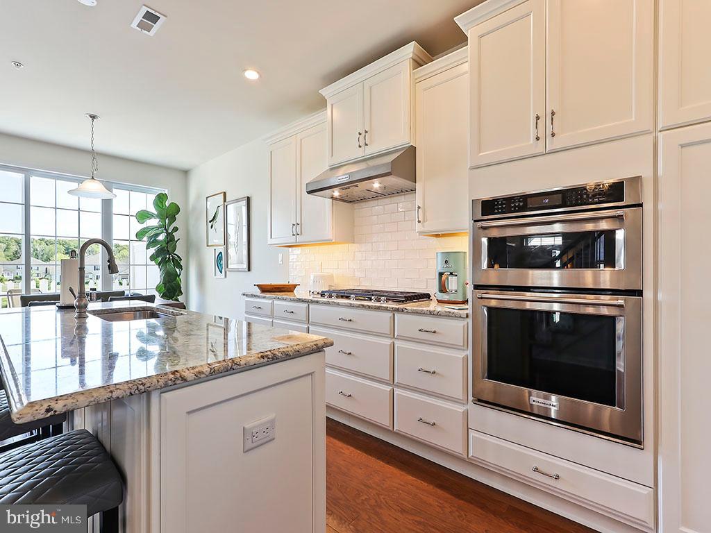 REGENCY AT HILLTOWN - Residential