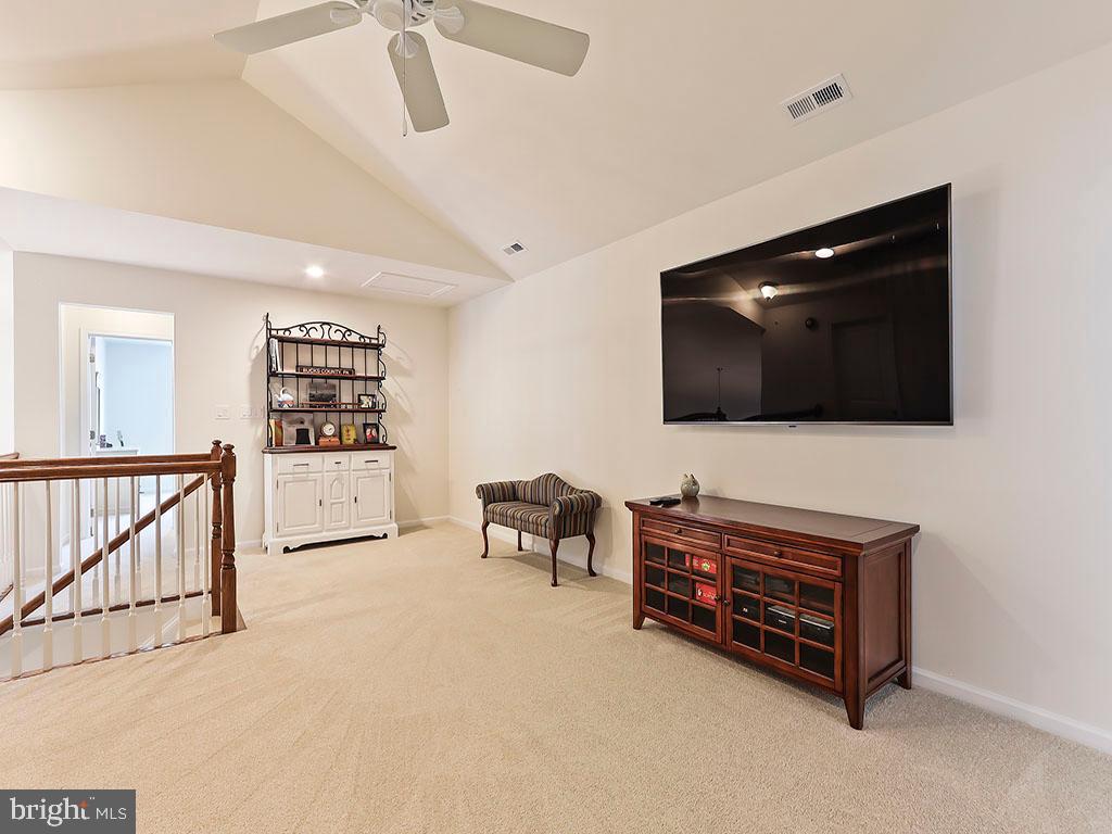 REGENCY AT HILLTOWN - Residential