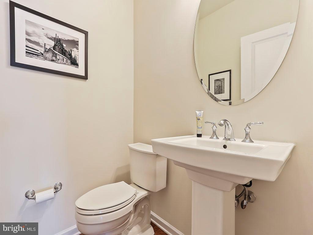 REGENCY AT HILLTOWN - Residential