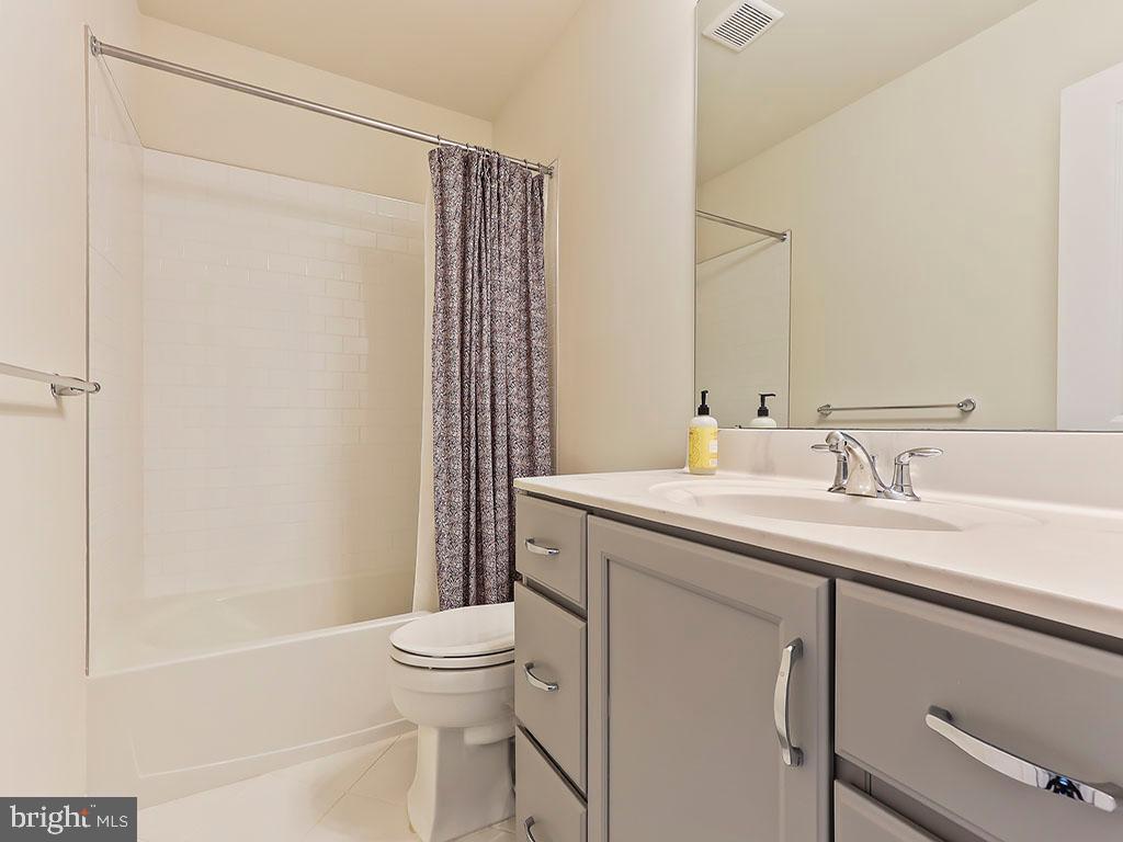 REGENCY AT HILLTOWN - Residential