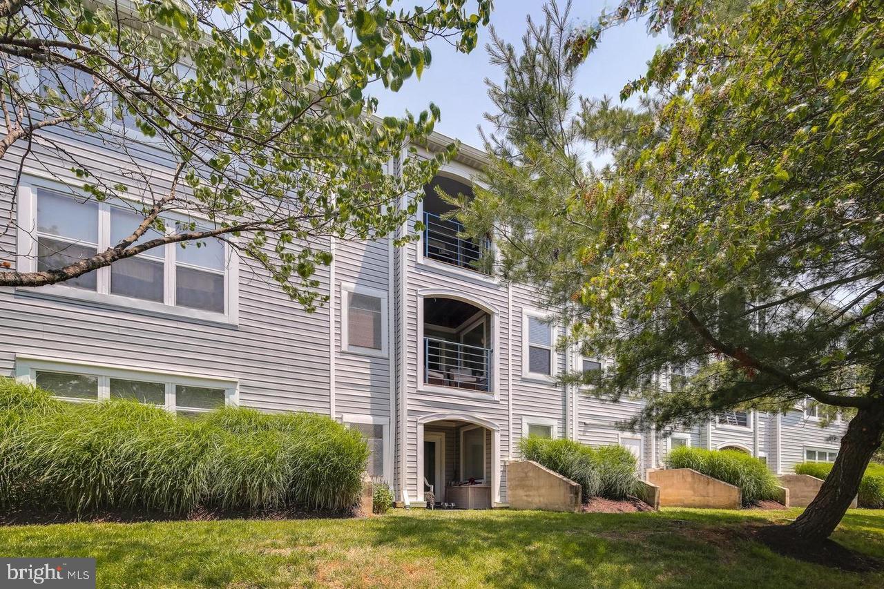 ANNAPOLIS OVERLOOK - Residential