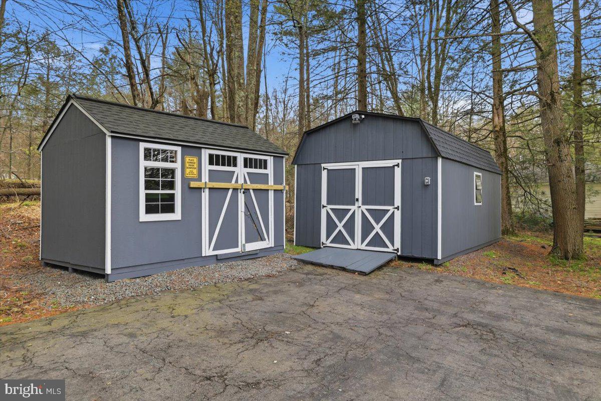 GREENWOOD ACRES - Residential