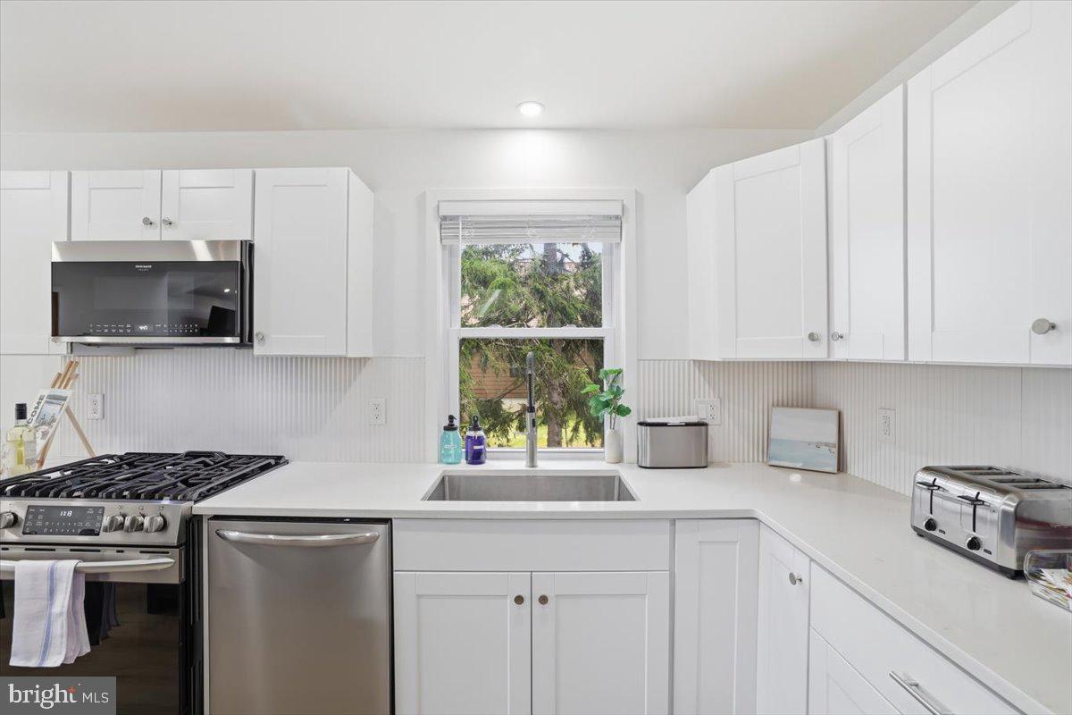 GREENWOOD ACRES - Residential