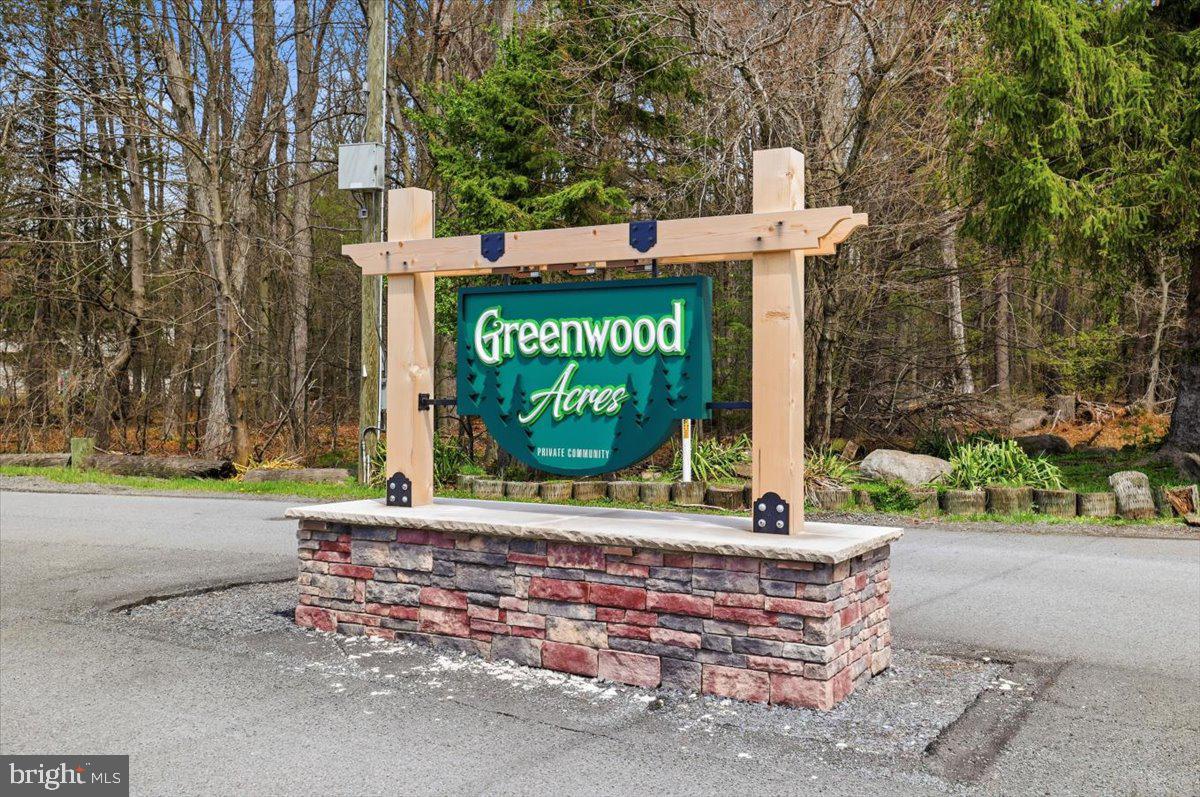 GREENWOOD ACRES - Residential
