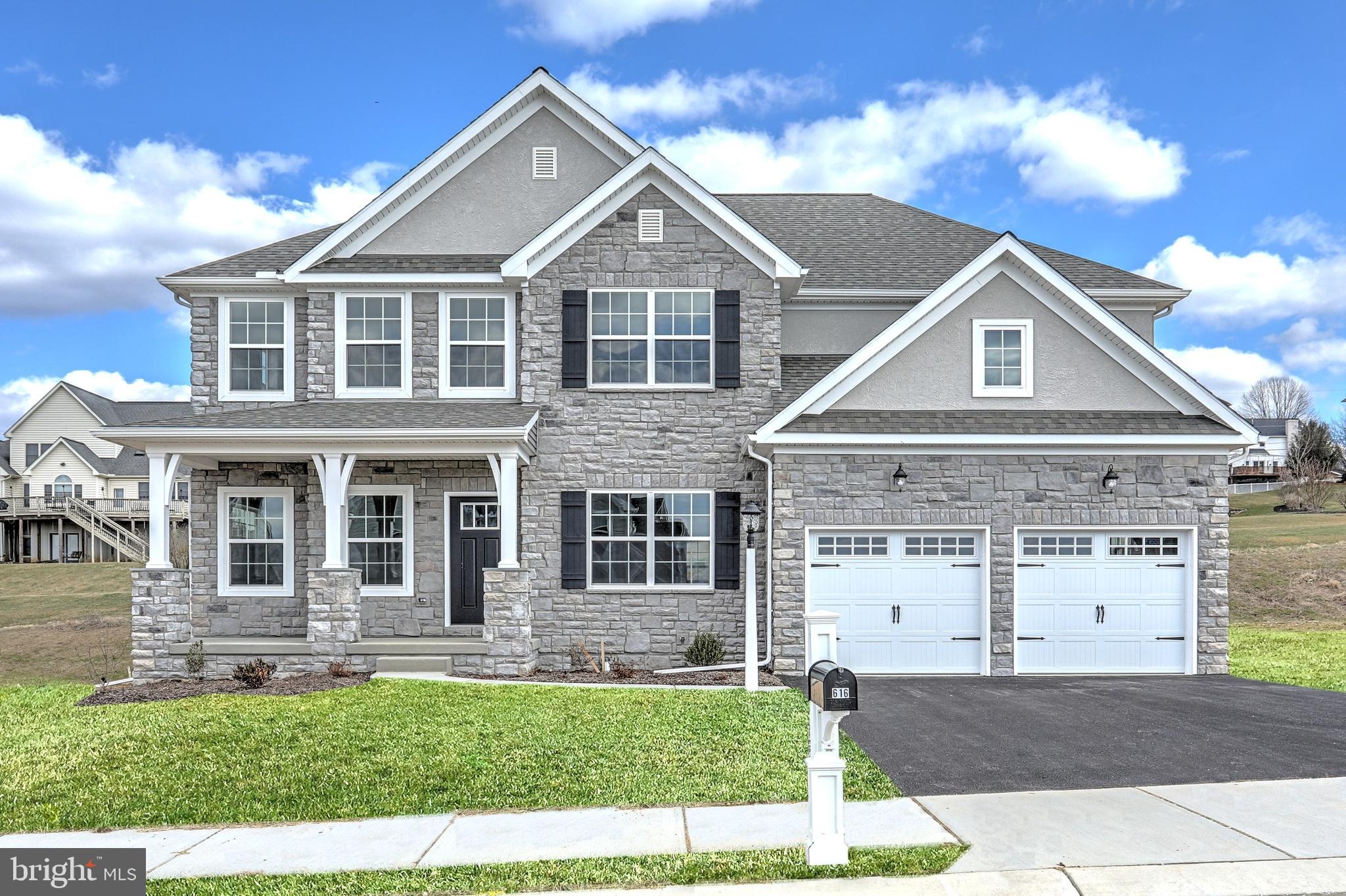 LEGACY FARMS - Residential