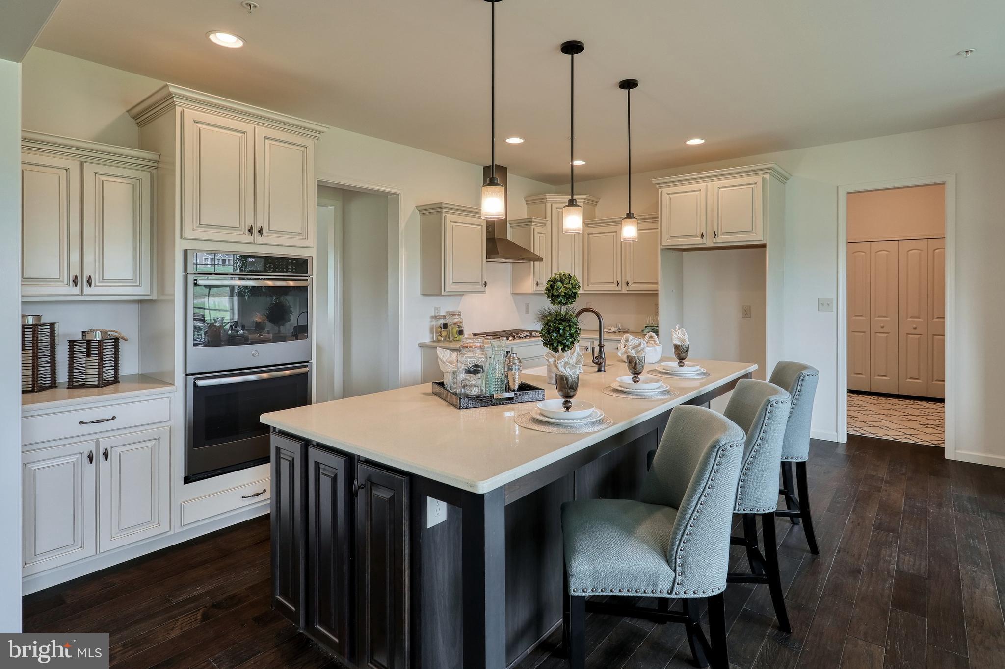 LEGACY FARMS - Residential