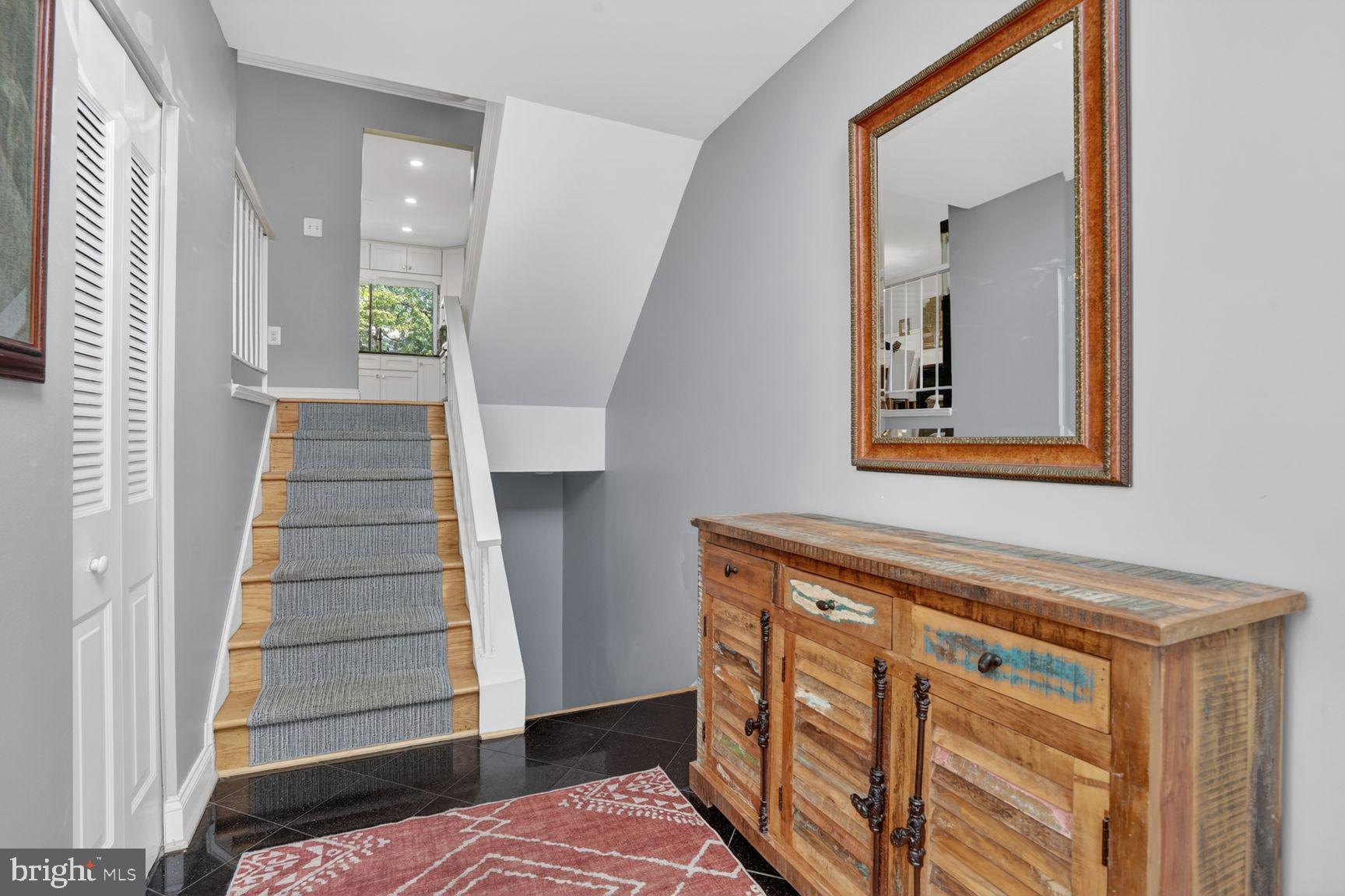 GLEN COVE - Residential