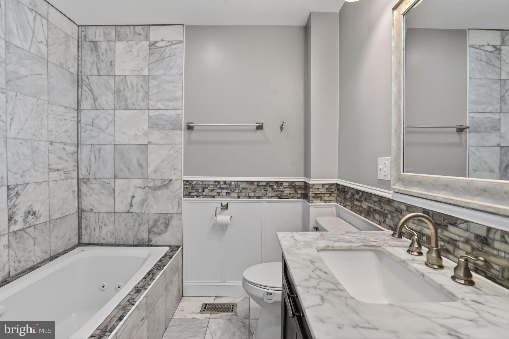 GLEN COVE - Residential