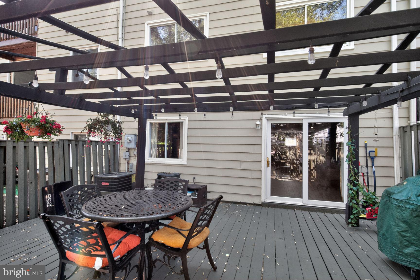 GLEN COVE - Residential