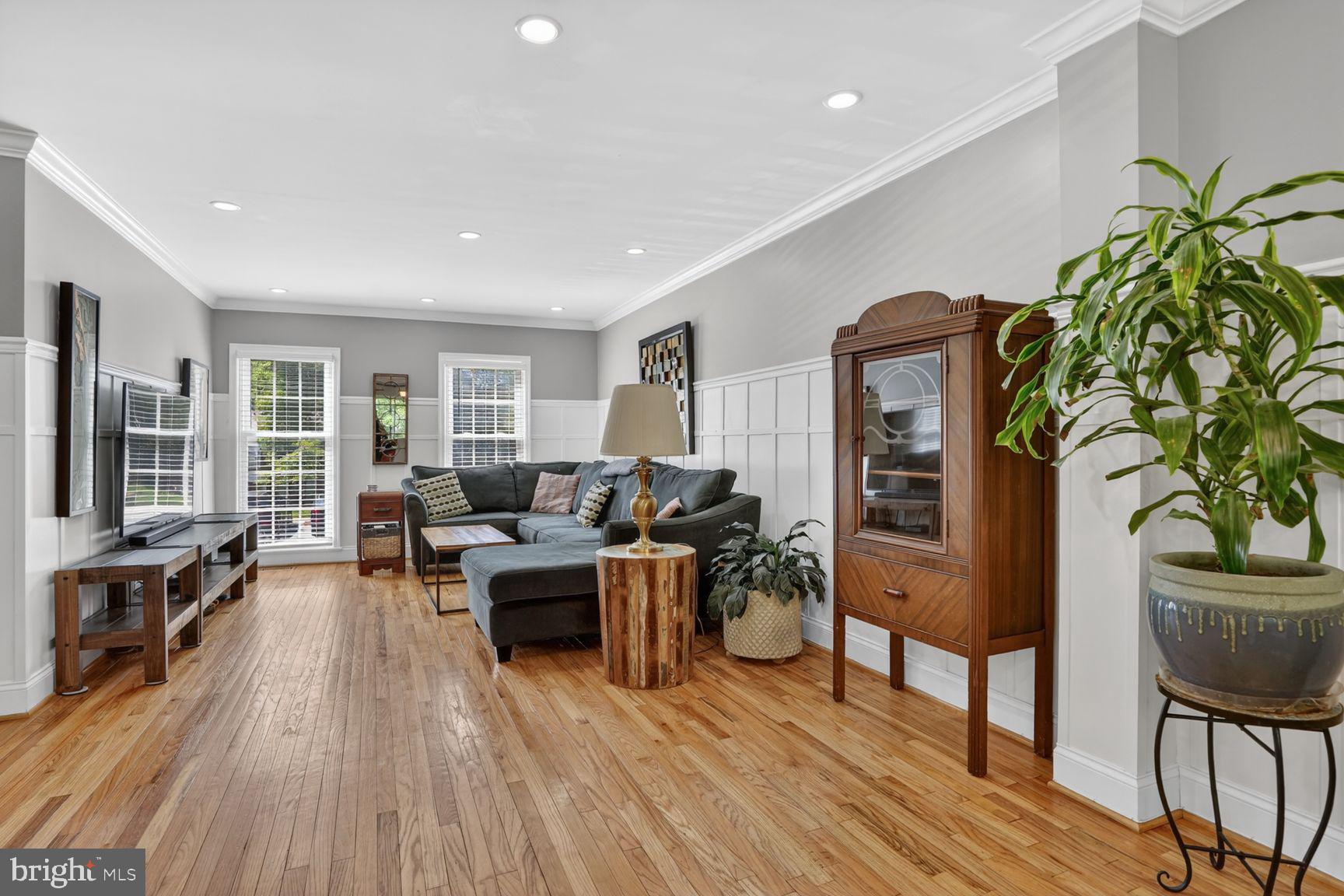 GLEN COVE - Residential