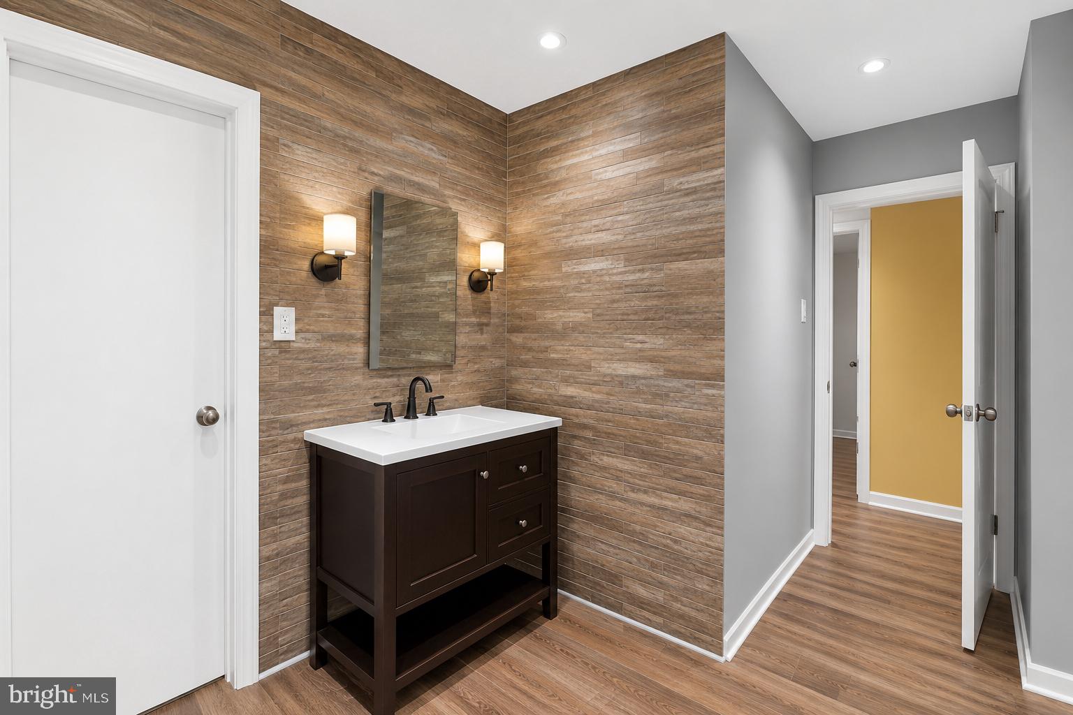 RUNNING BROOK - Residential