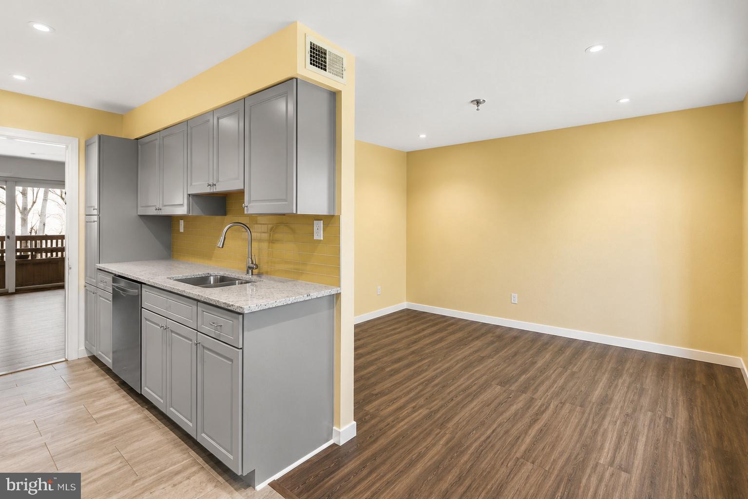 RUNNING BROOK - Residential