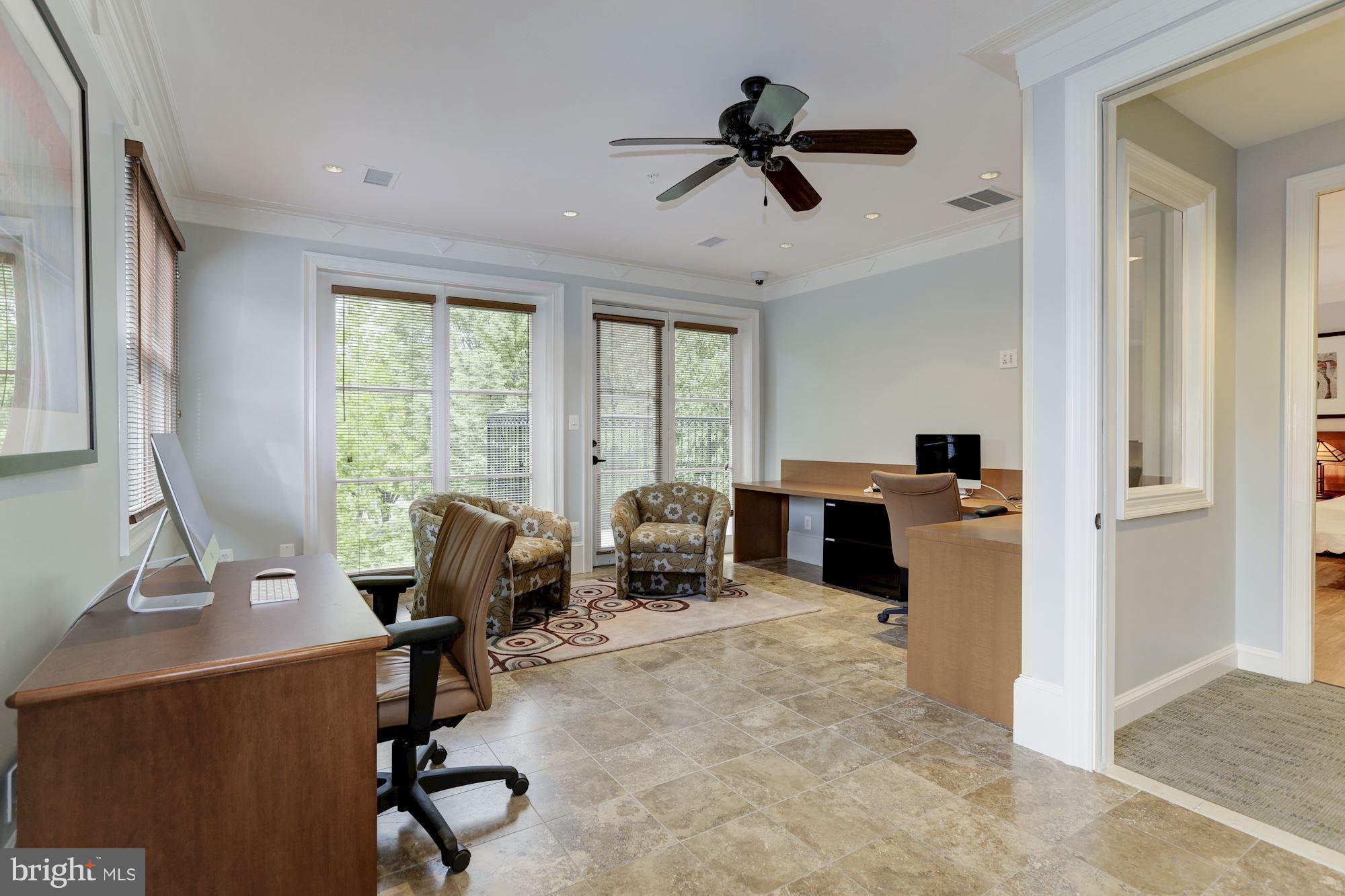 NORTHWEST PARK - Commercial Sale