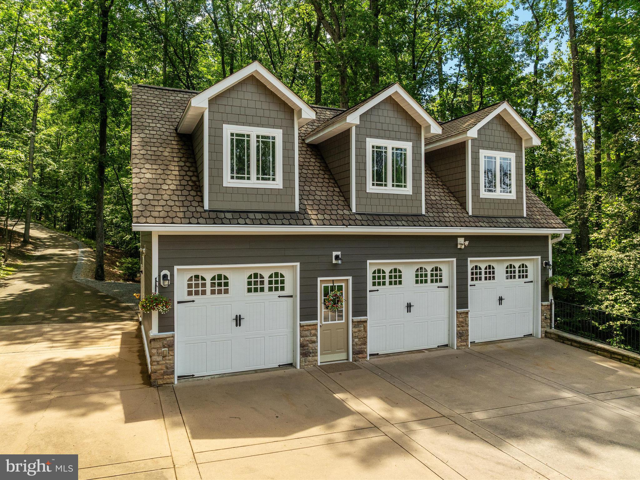 SUNRISE BAY - Residential