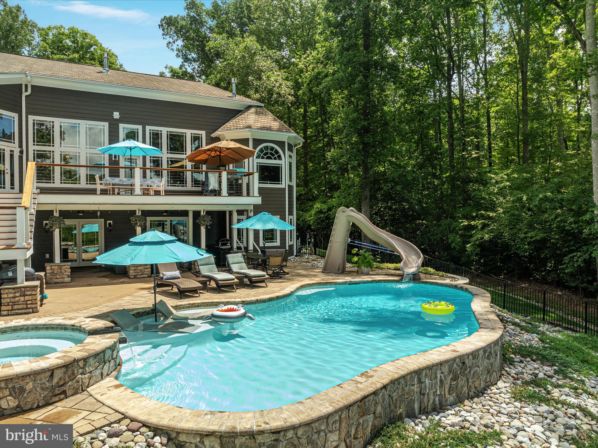 SUNRISE BAY - Residential