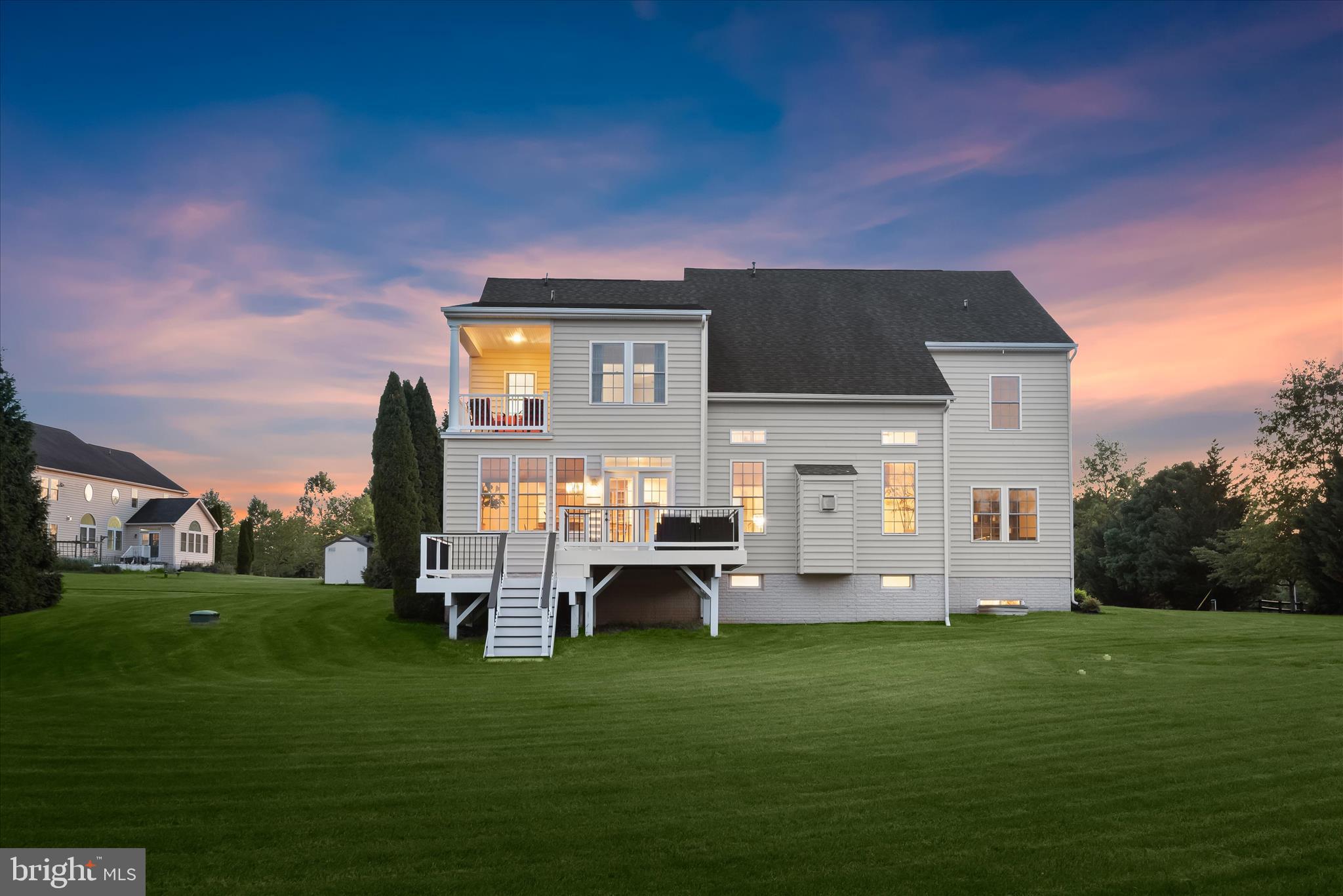 THE WARFIELDS II - Residential