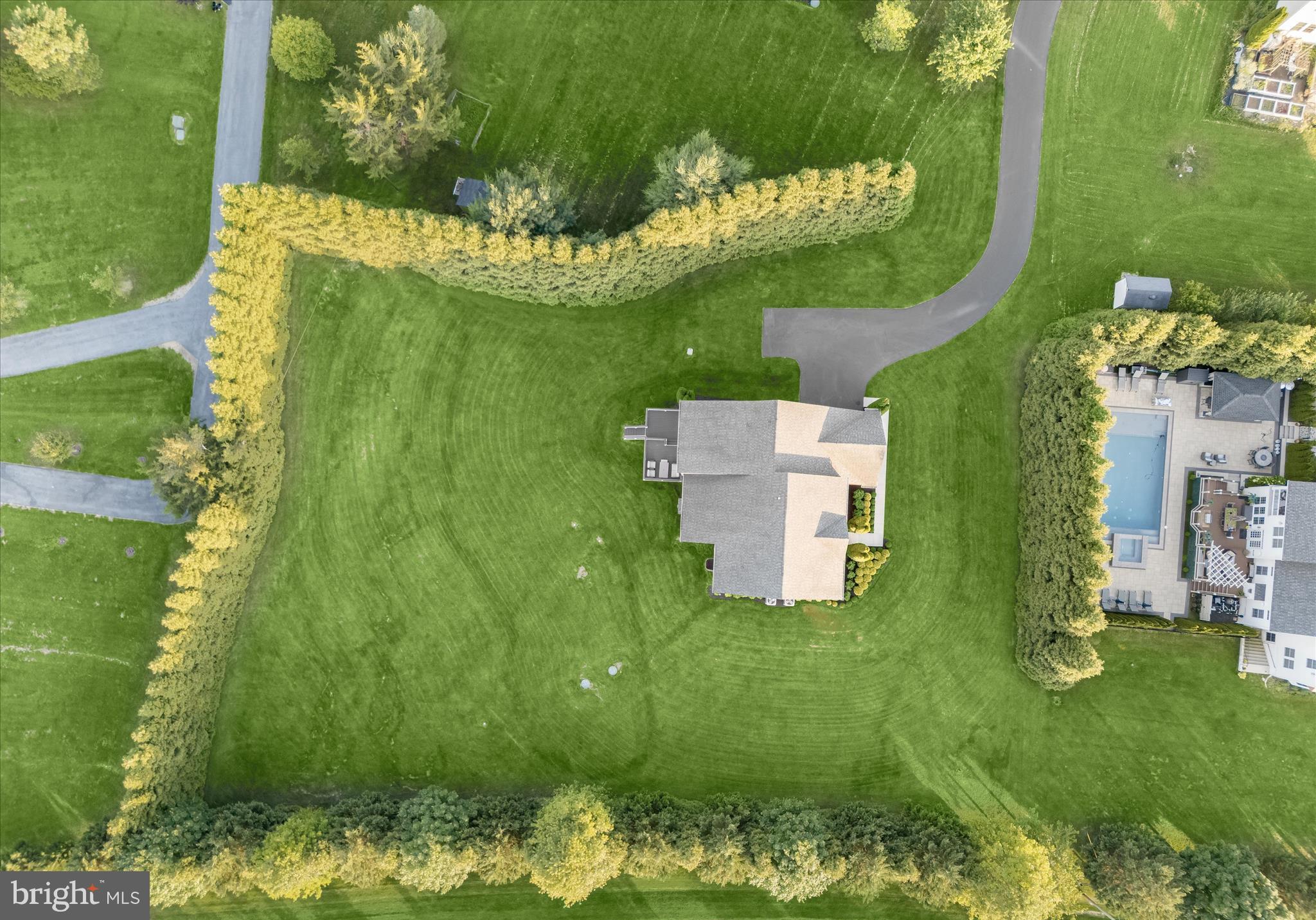 THE WARFIELDS II - Residential