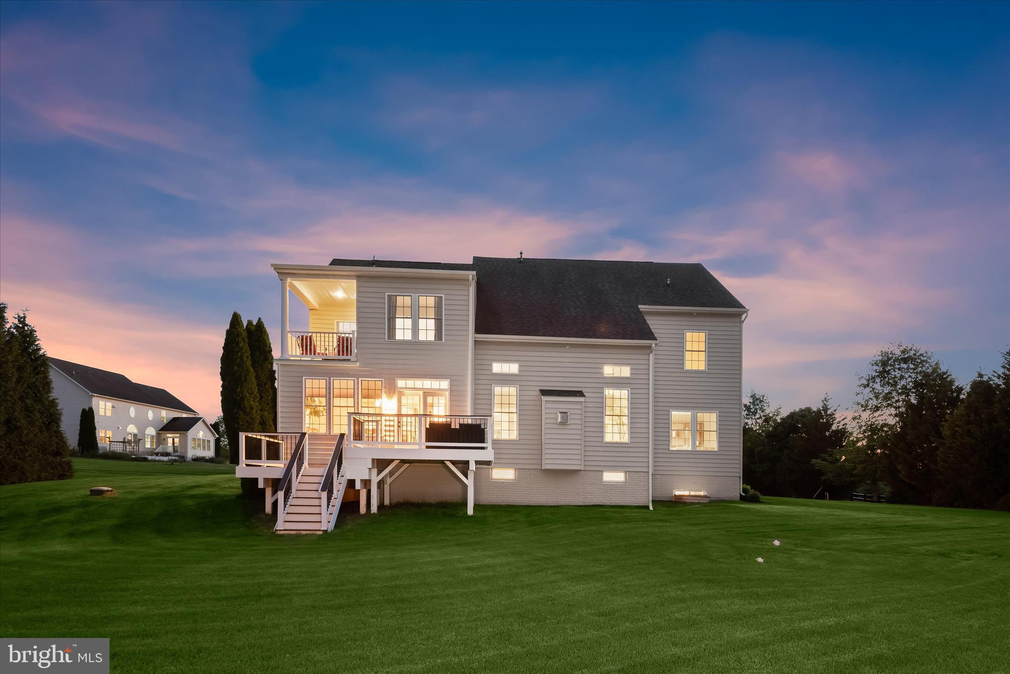 THE WARFIELDS II - Residential