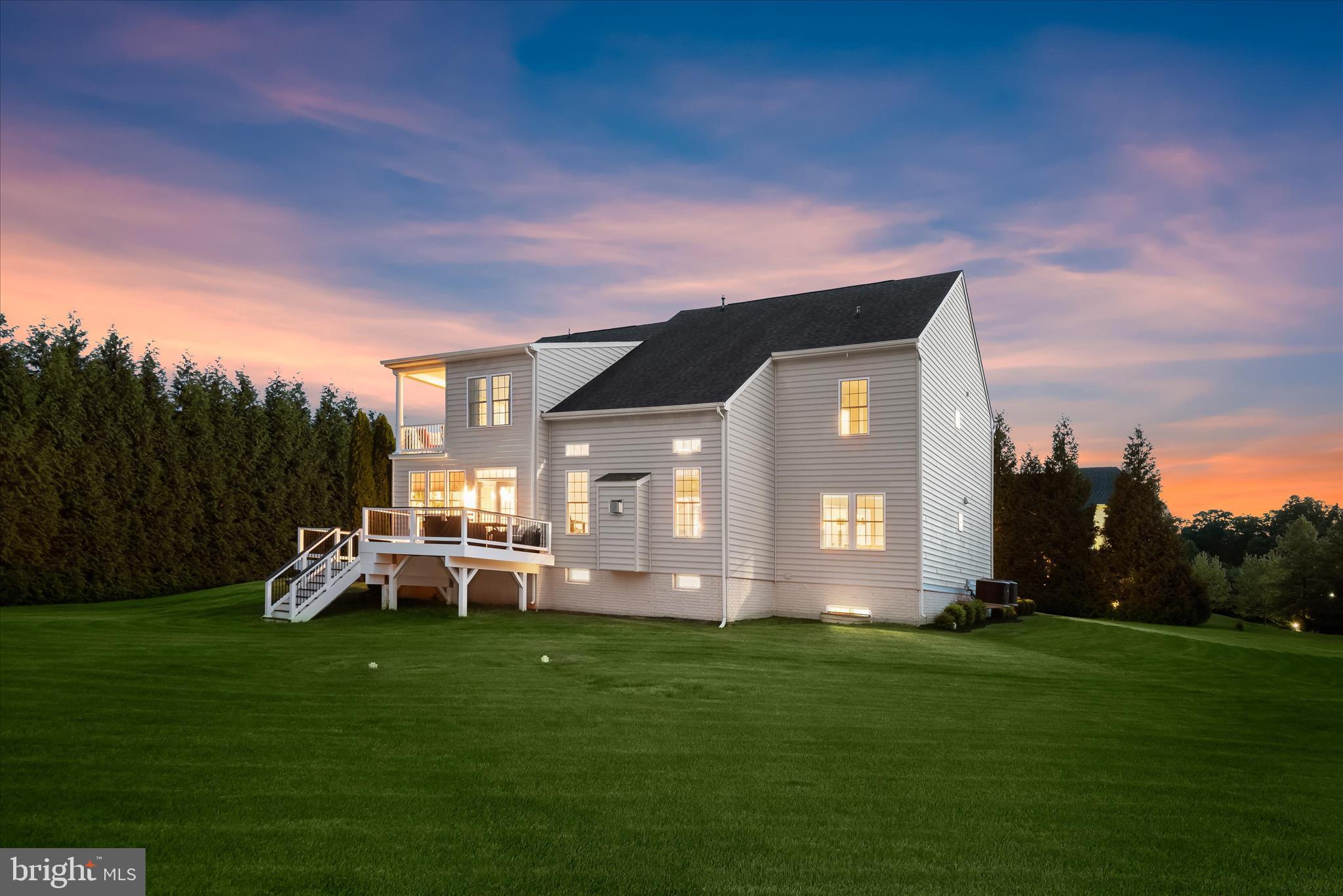 THE WARFIELDS II - Residential