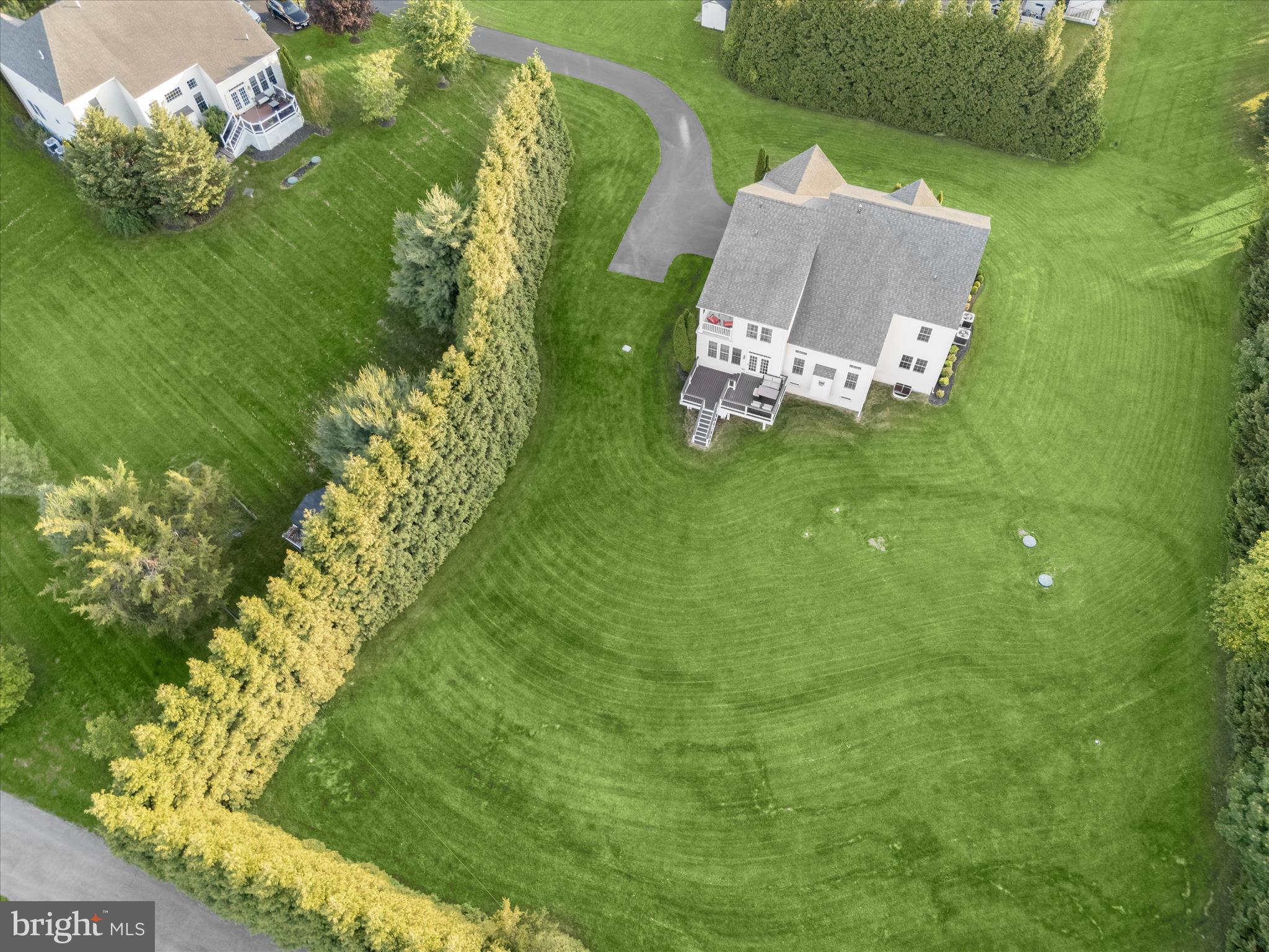 THE WARFIELDS II - Residential