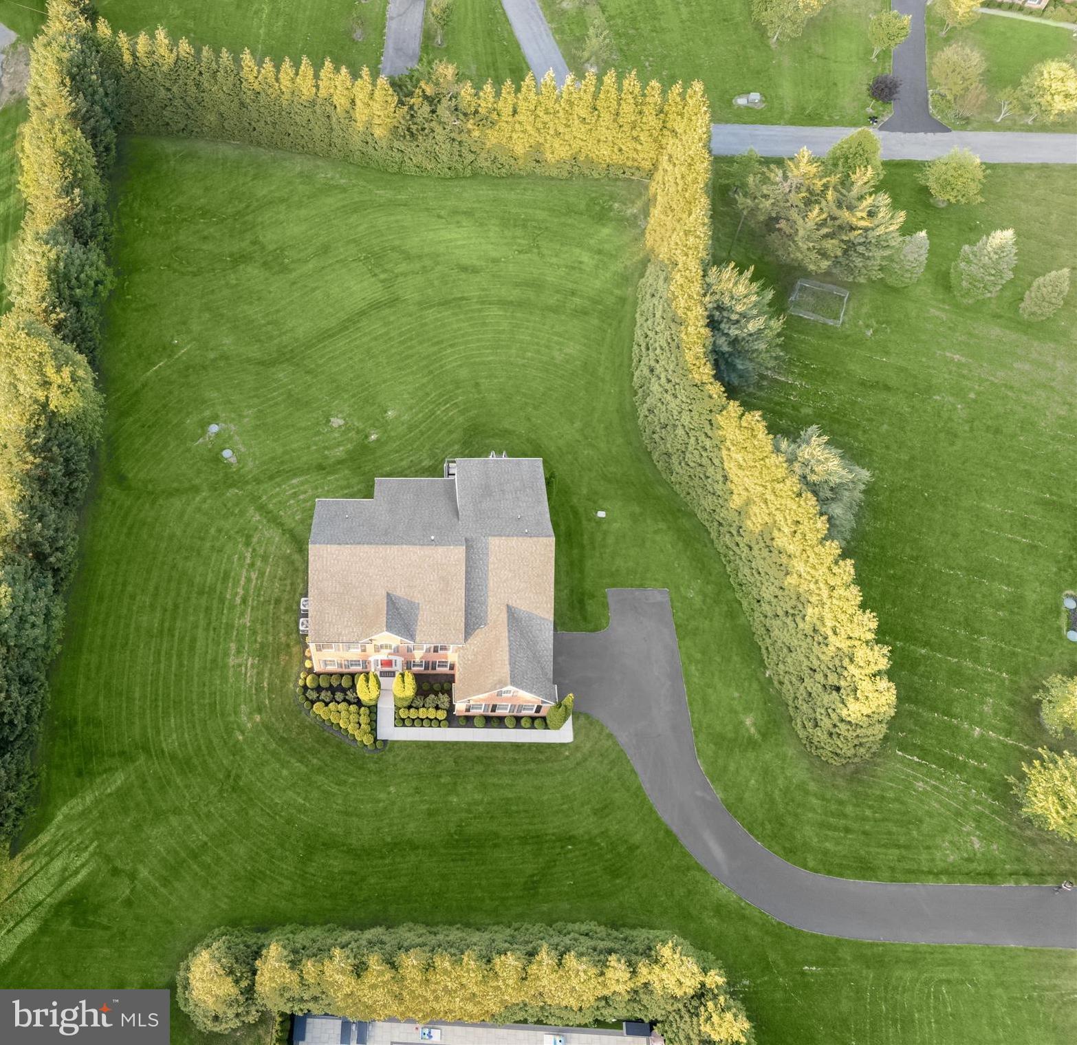THE WARFIELDS II - Residential