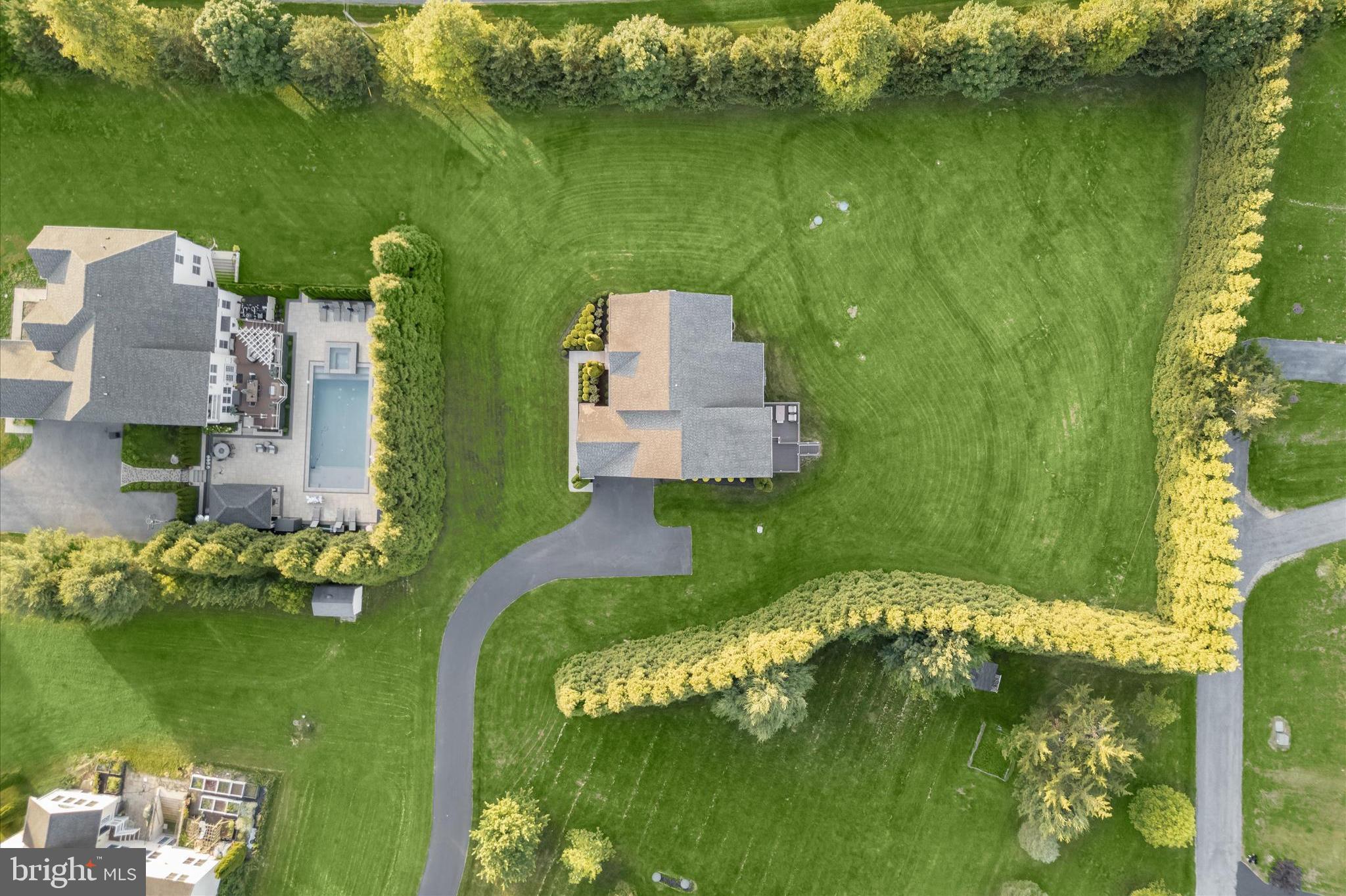 THE WARFIELDS II - Residential