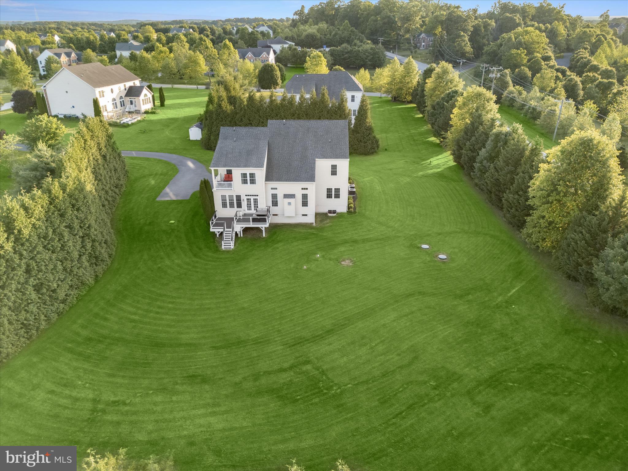 THE WARFIELDS II - Residential