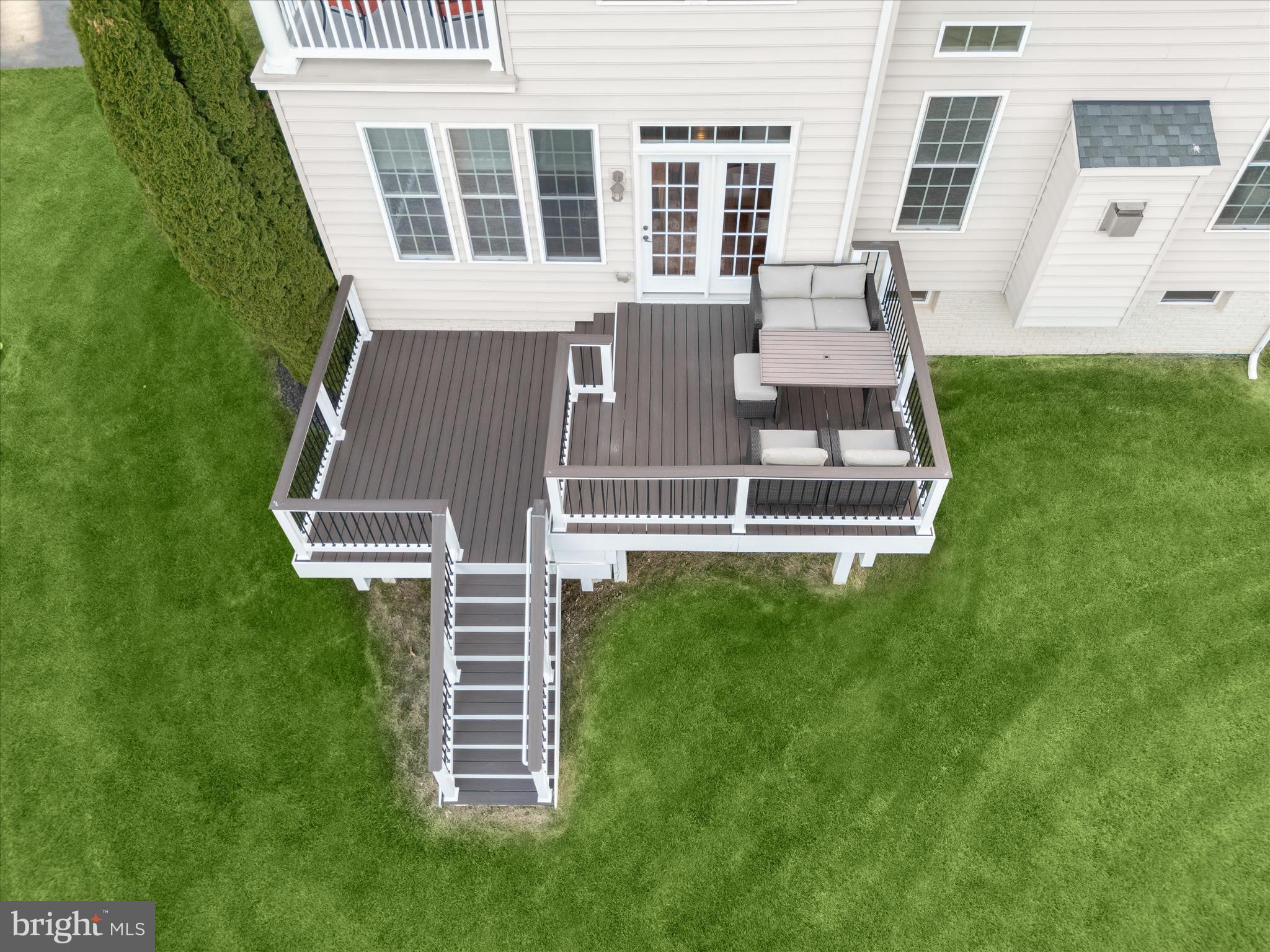 THE WARFIELDS II - Residential