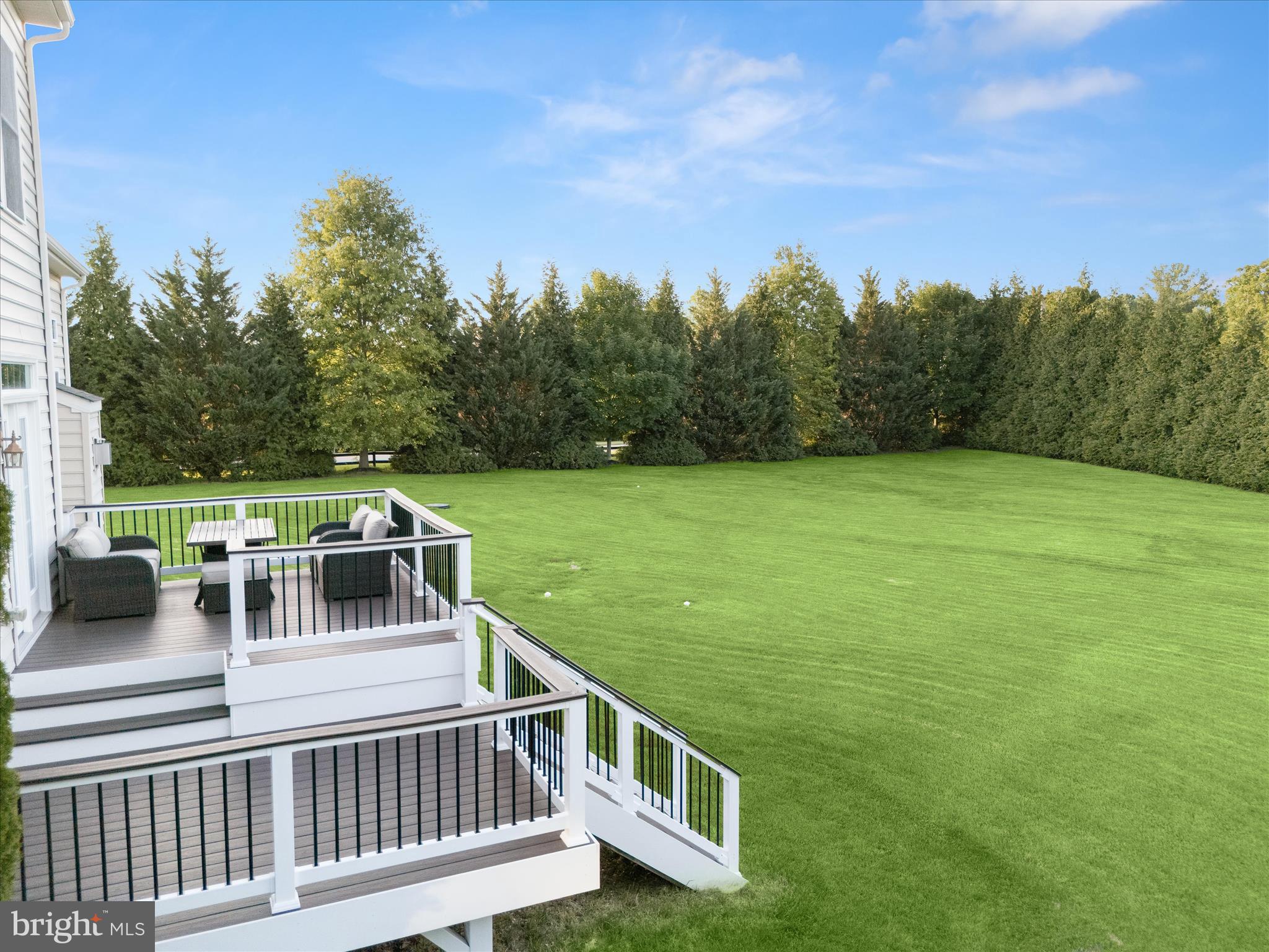 THE WARFIELDS II - Residential