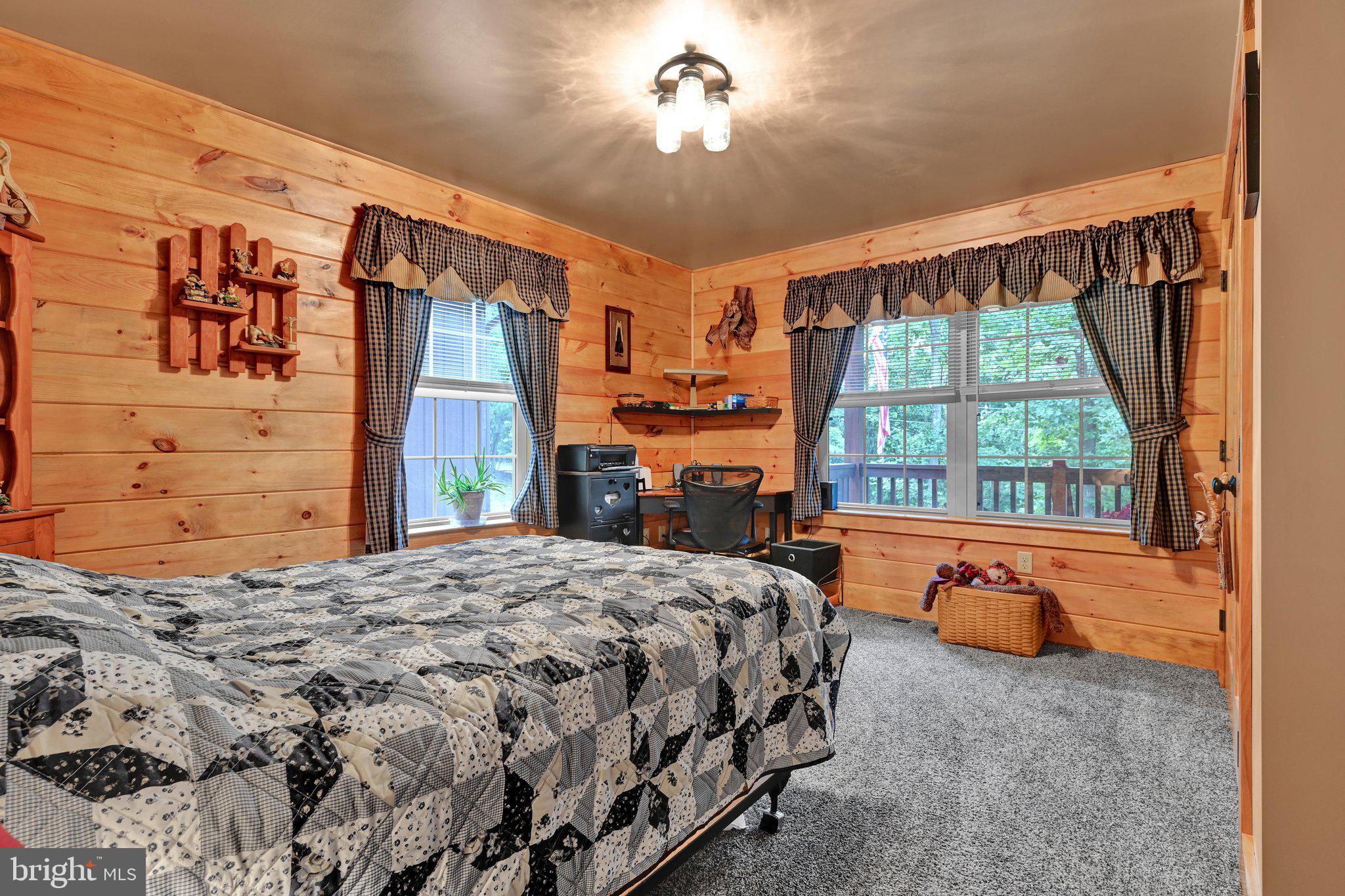 LAKE WYNONAH - Residential