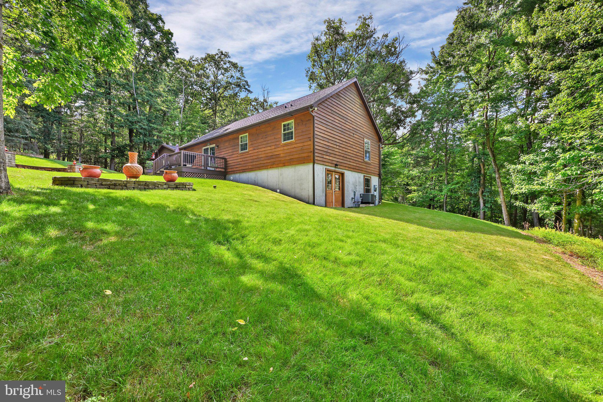 LAKE WYNONAH - Residential