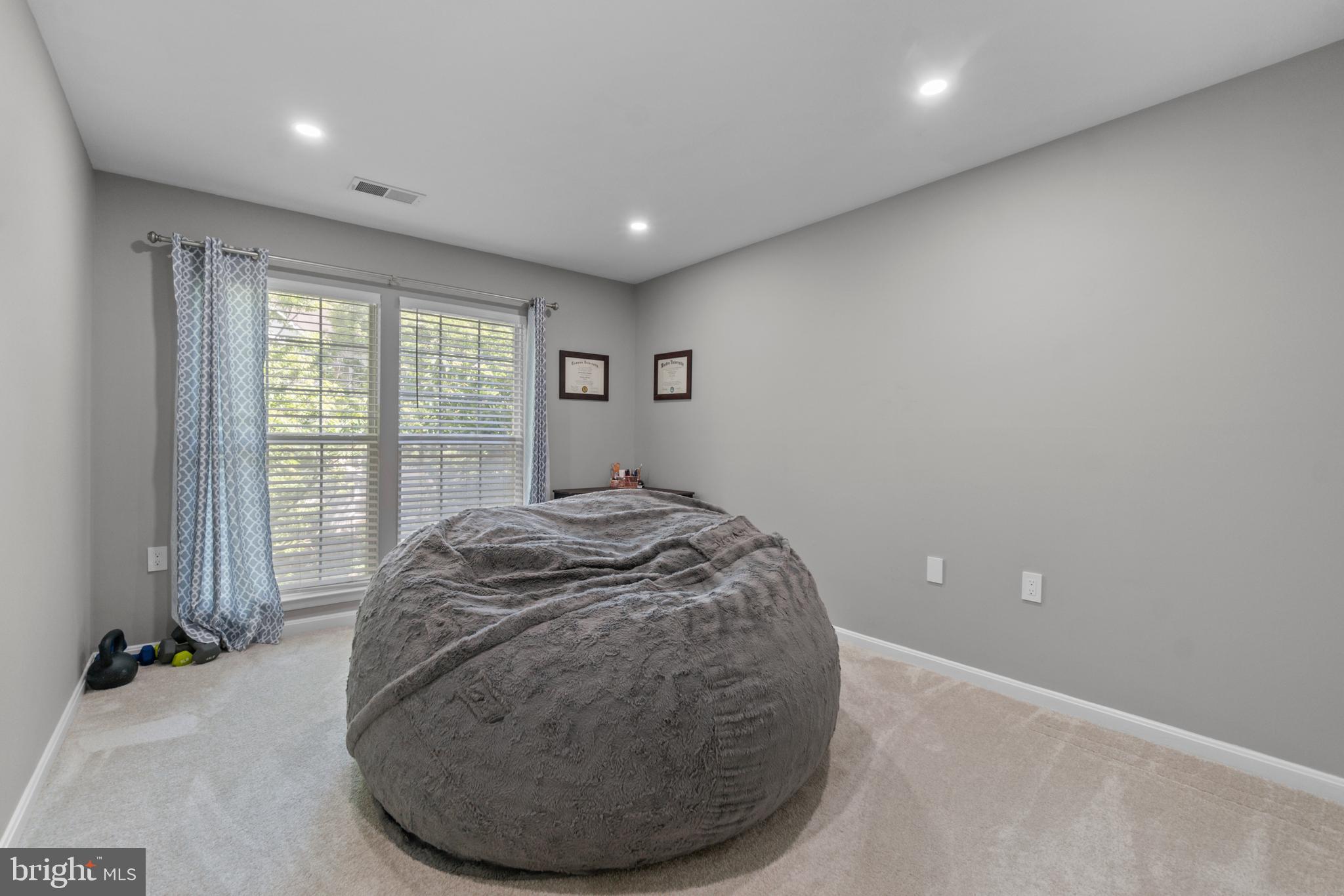 SILVERBROOK WOOD - Residential